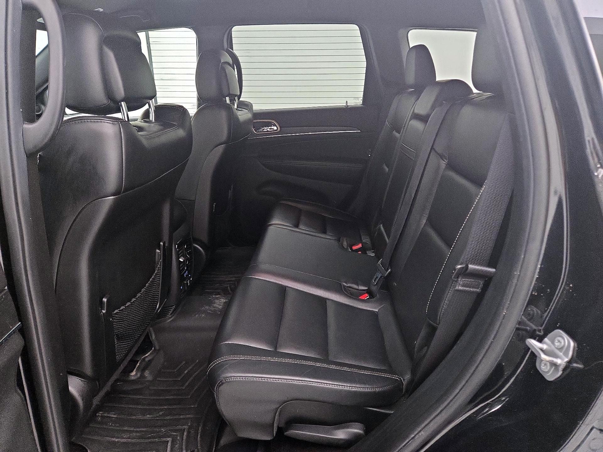 Thumbnail: 2017 Jeep Grand Cherokee - 19