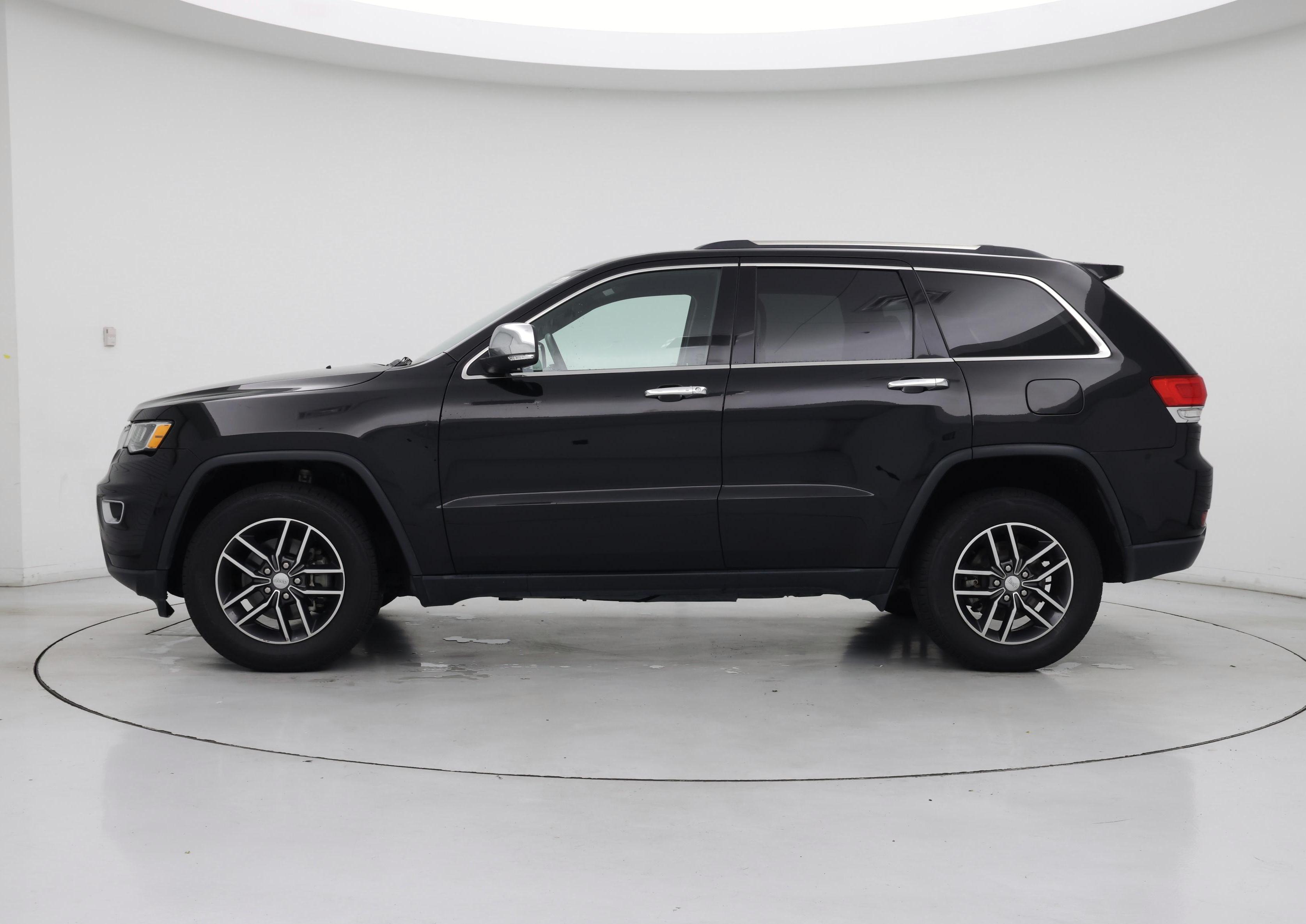 Thumbnail: 2017 Jeep Grand Cherokee - 3