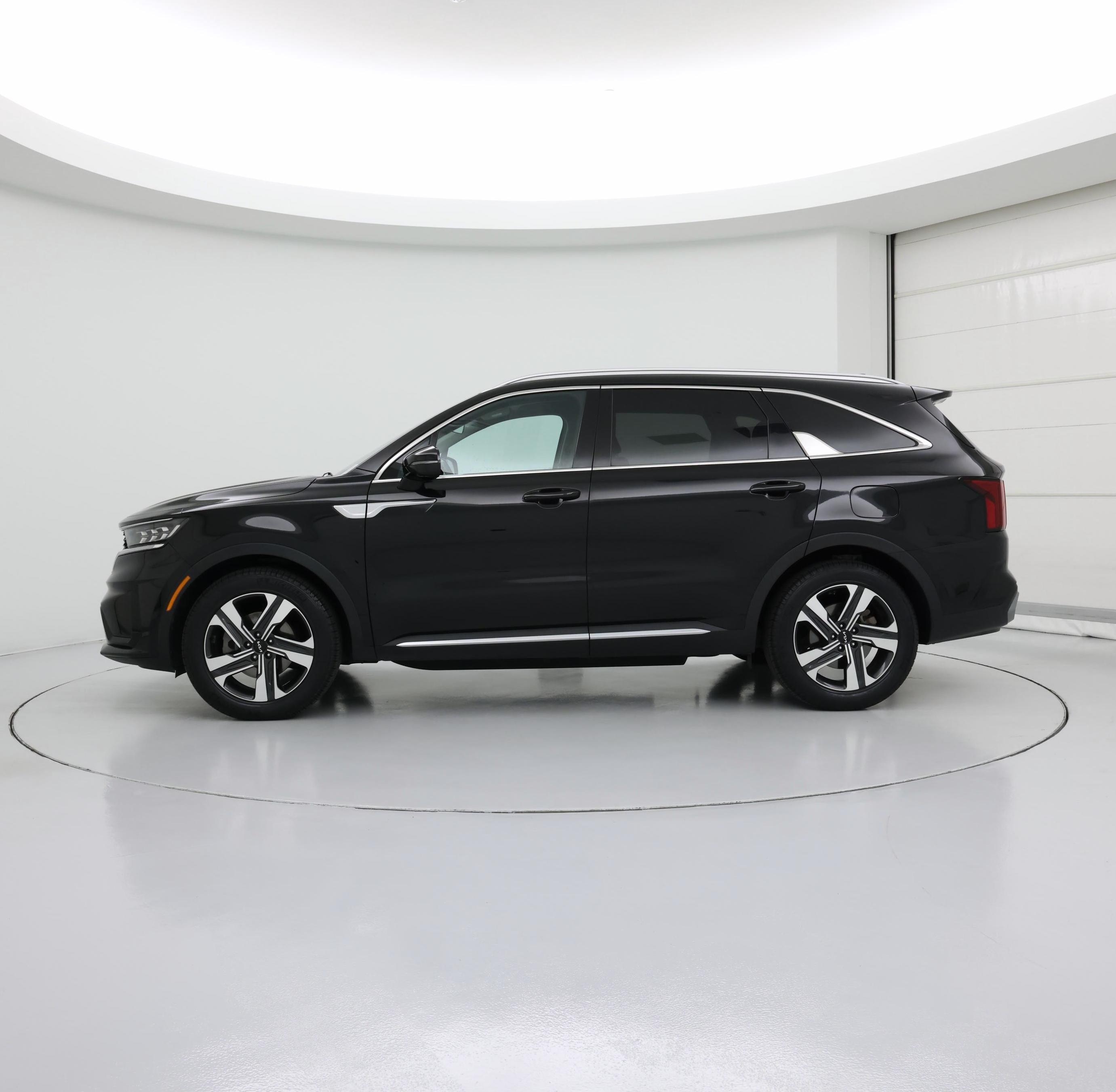 Thumbnail: 2022 Kia Sorento - 3