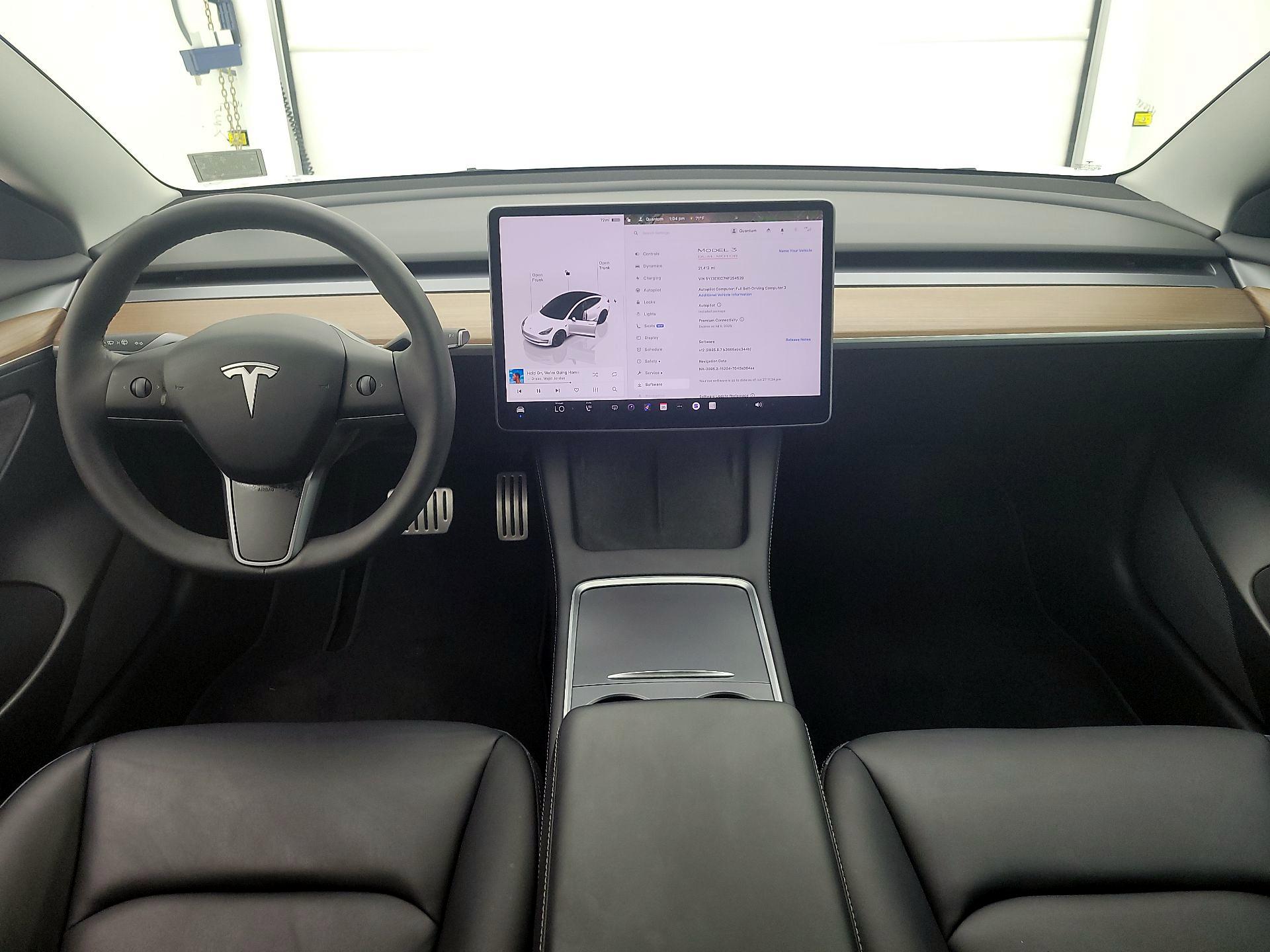 Thumbnail: 2022 Tesla Model 3 - 9