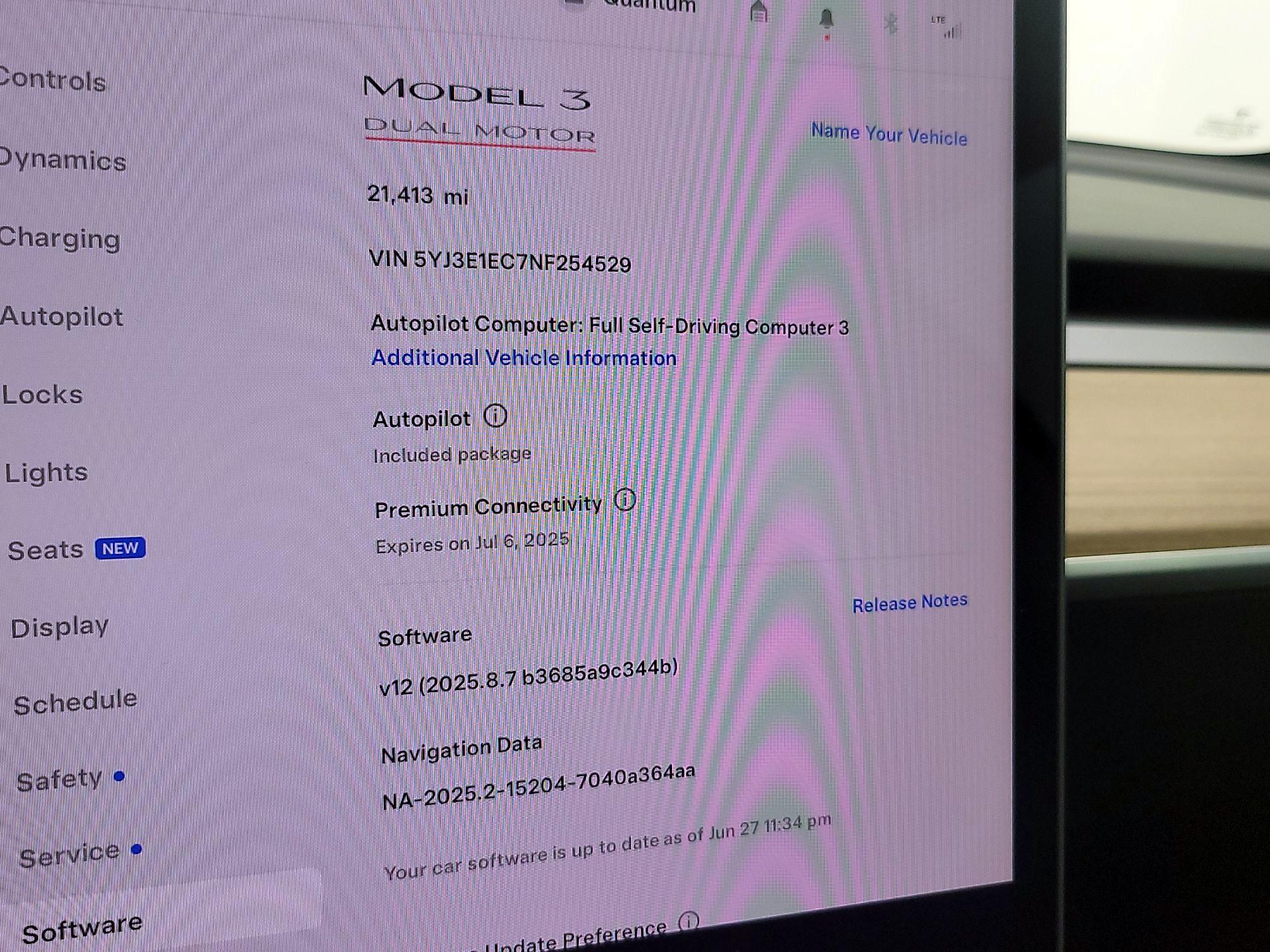 Thumbnail: 2022 Tesla Model 3 - 13