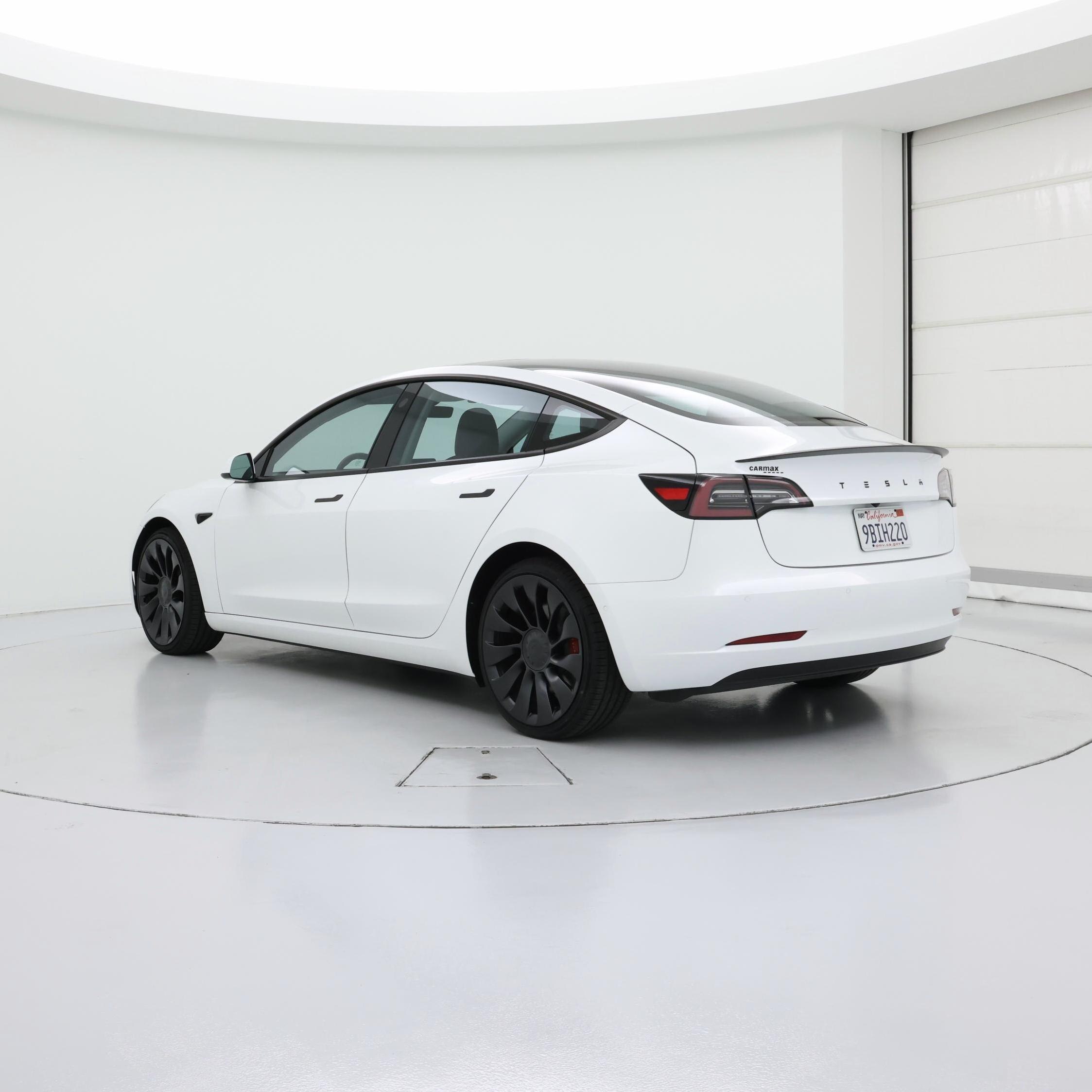 Thumbnail: 2022 Tesla Model 3 - 2