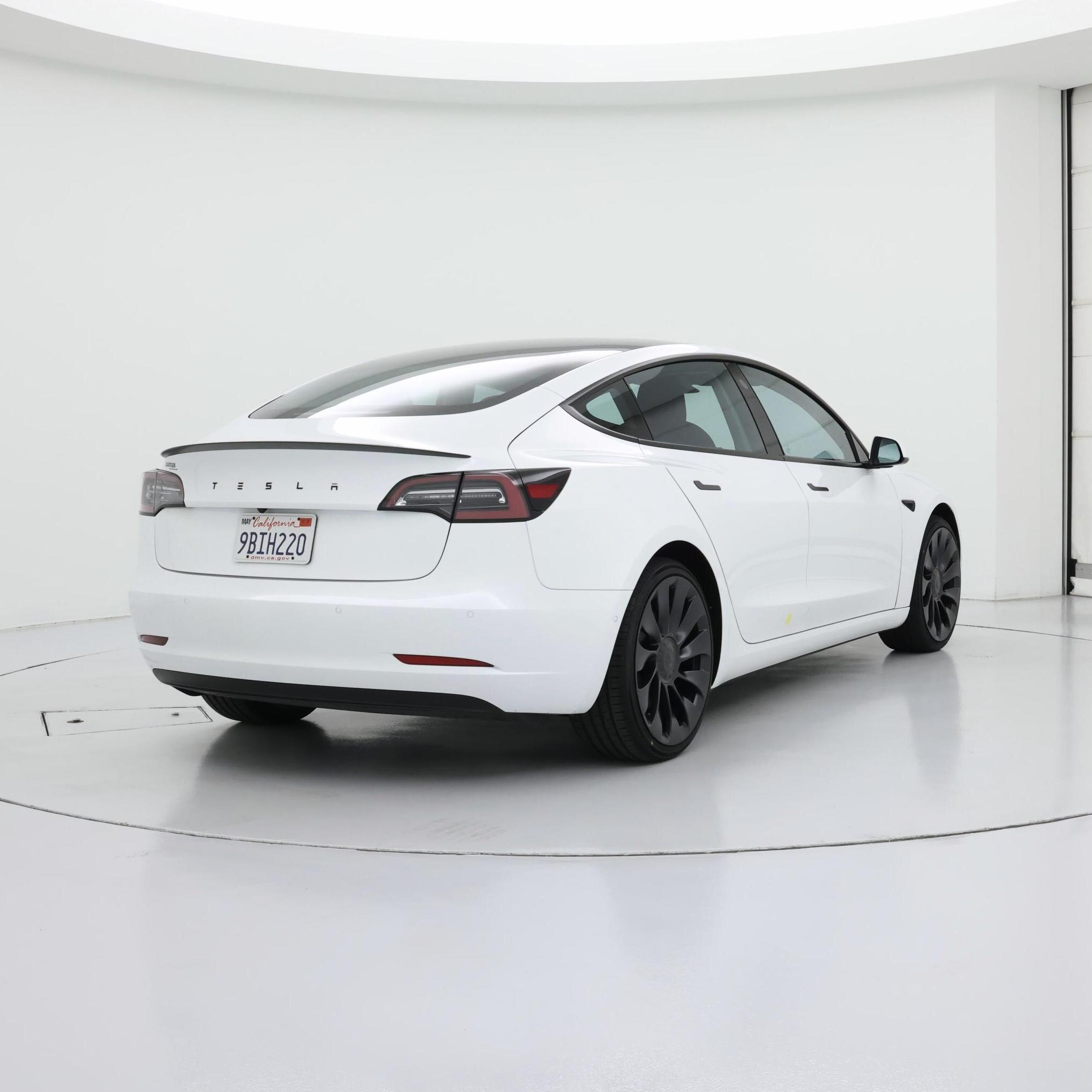 Thumbnail: 2022 Tesla Model 3 - 8
