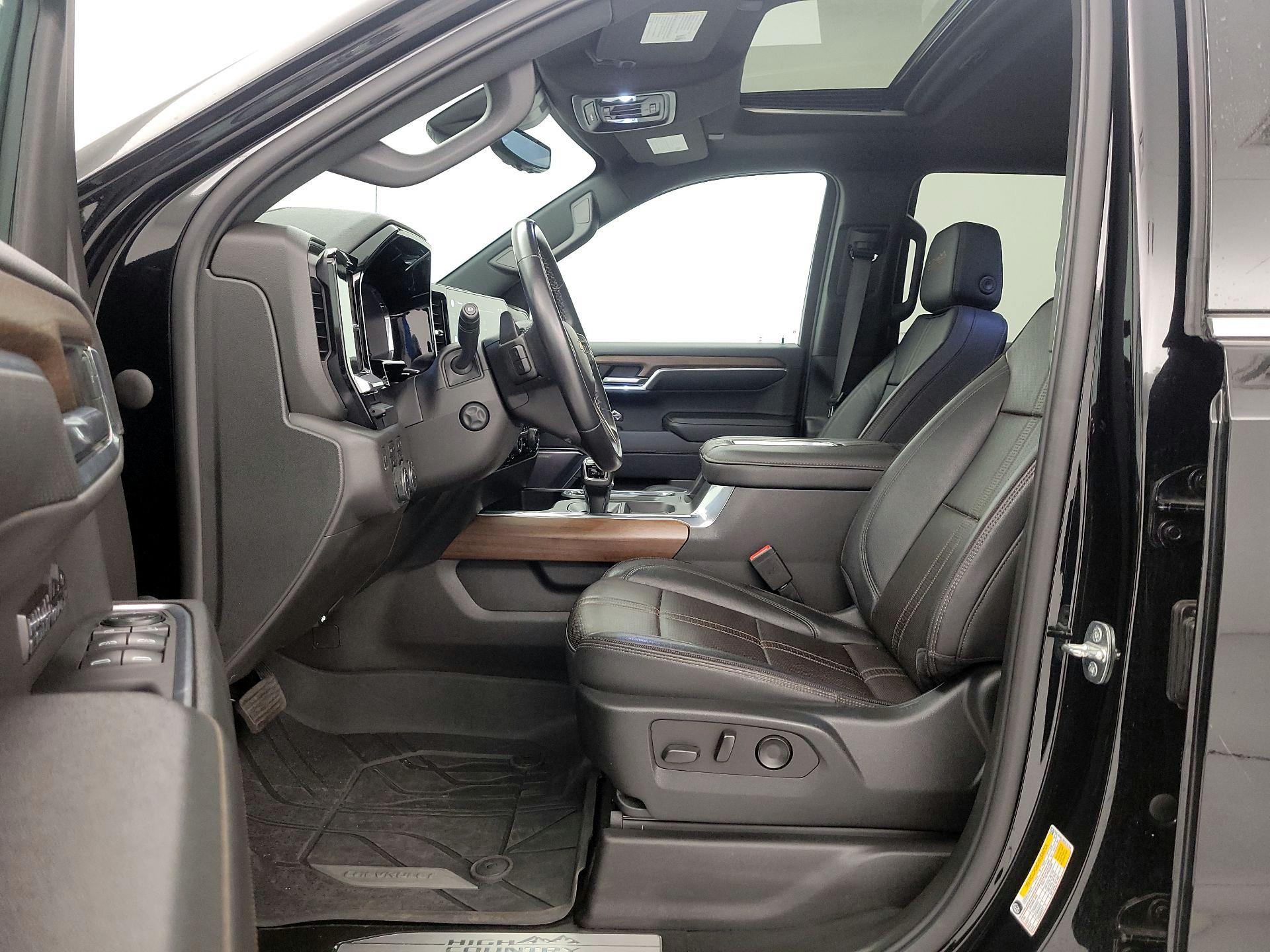 Thumbnail: 2022 Chevrolet Silverado 1500 - 11