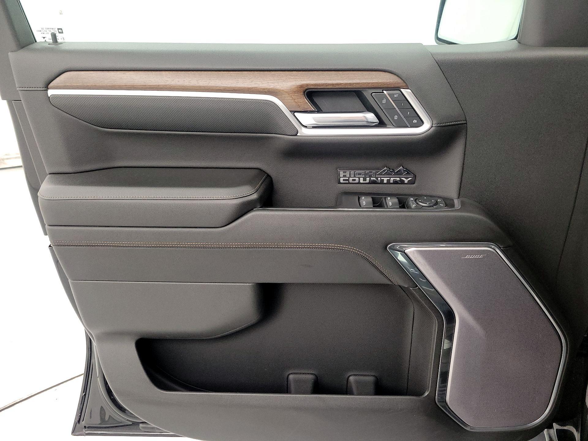 Thumbnail: 2022 Chevrolet Silverado 1500 - 12