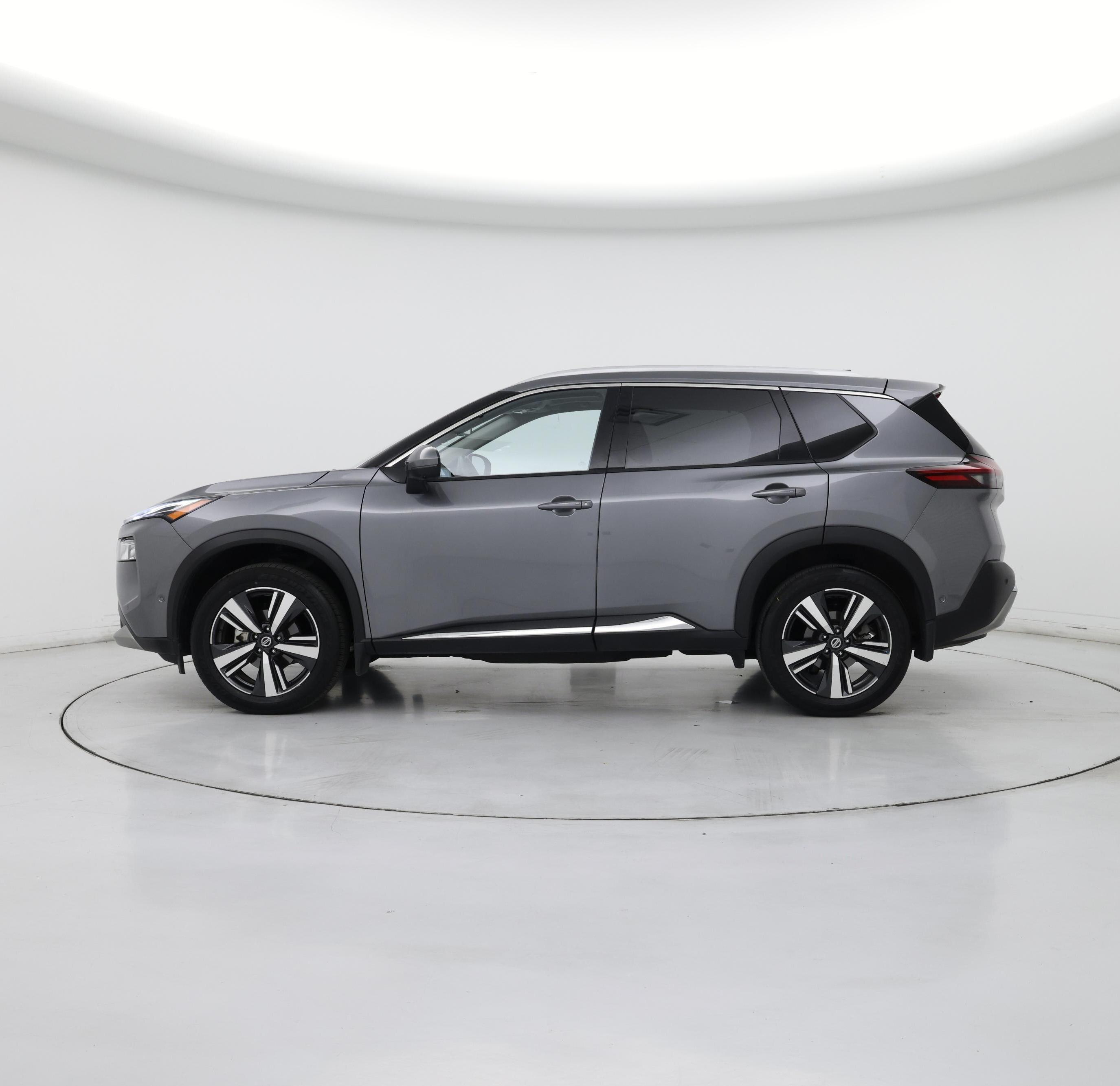 Thumbnail: 2021 Nissan Rogue - 3