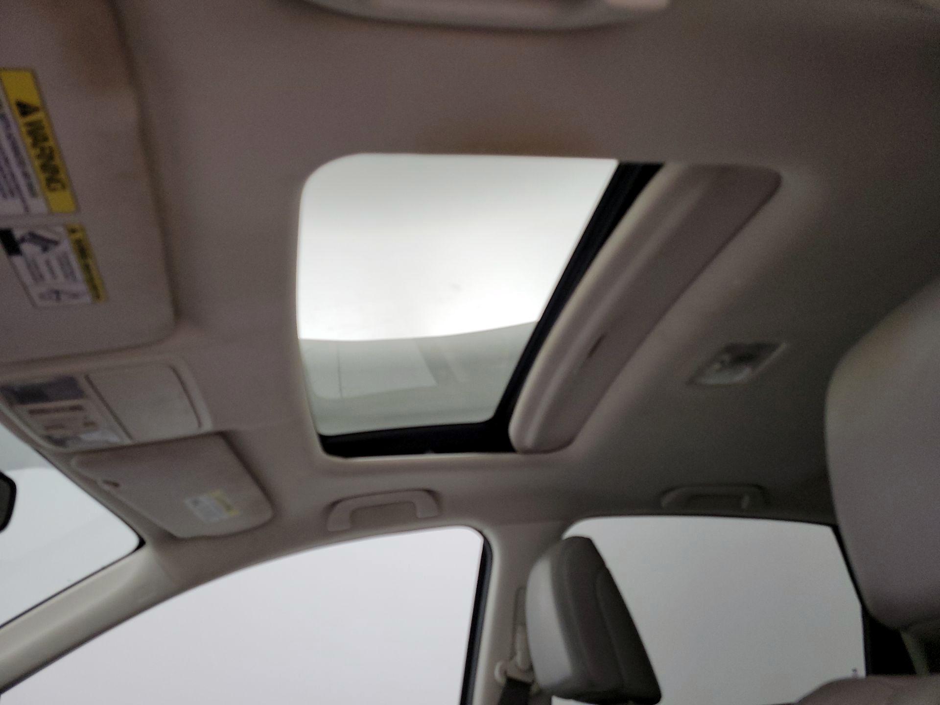 Thumbnail: 2016 Honda CR-V - 17