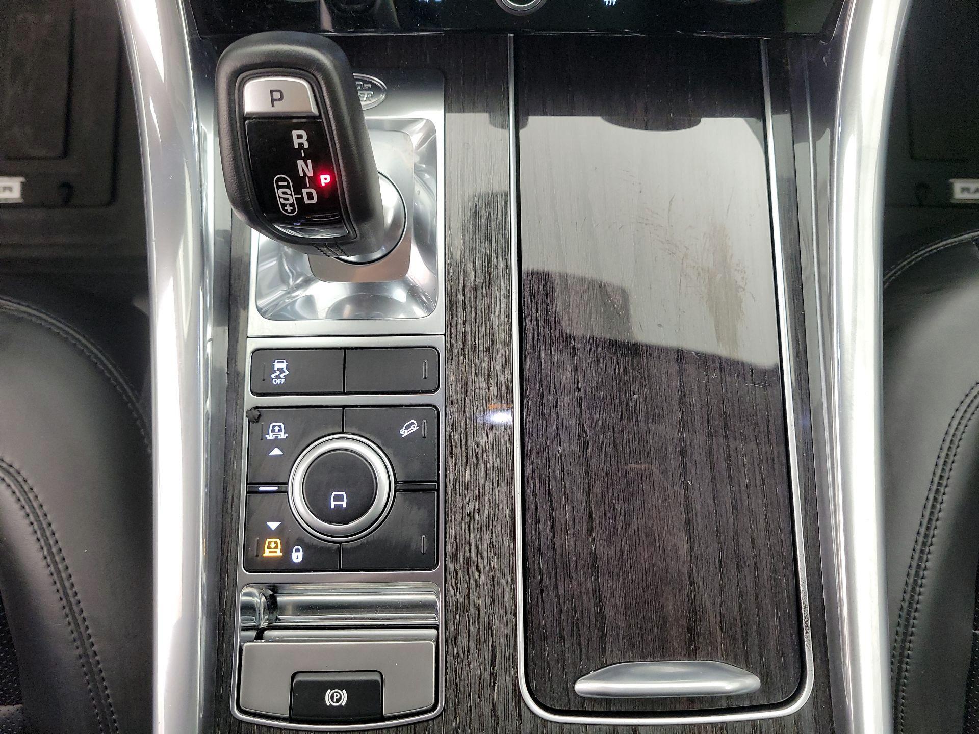Thumbnail: 2019 Land Rover Range Rover Sport - 18
