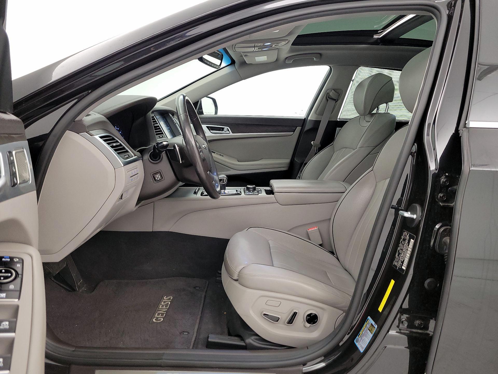 Thumbnail: 2019 Genesis G80 - 11