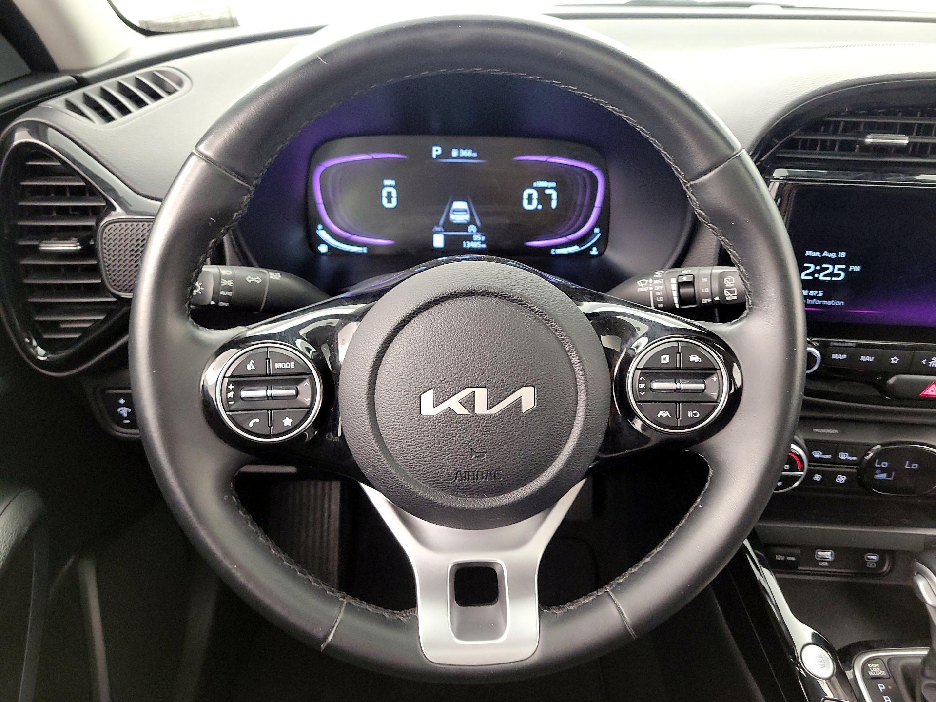 Thumbnail: 2023 Kia Soul - 10