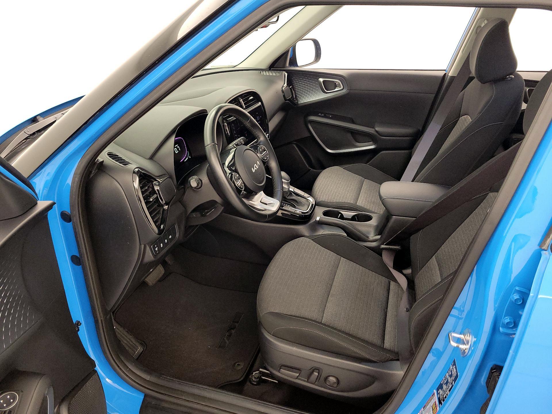 Thumbnail: 2023 Kia Soul - 11