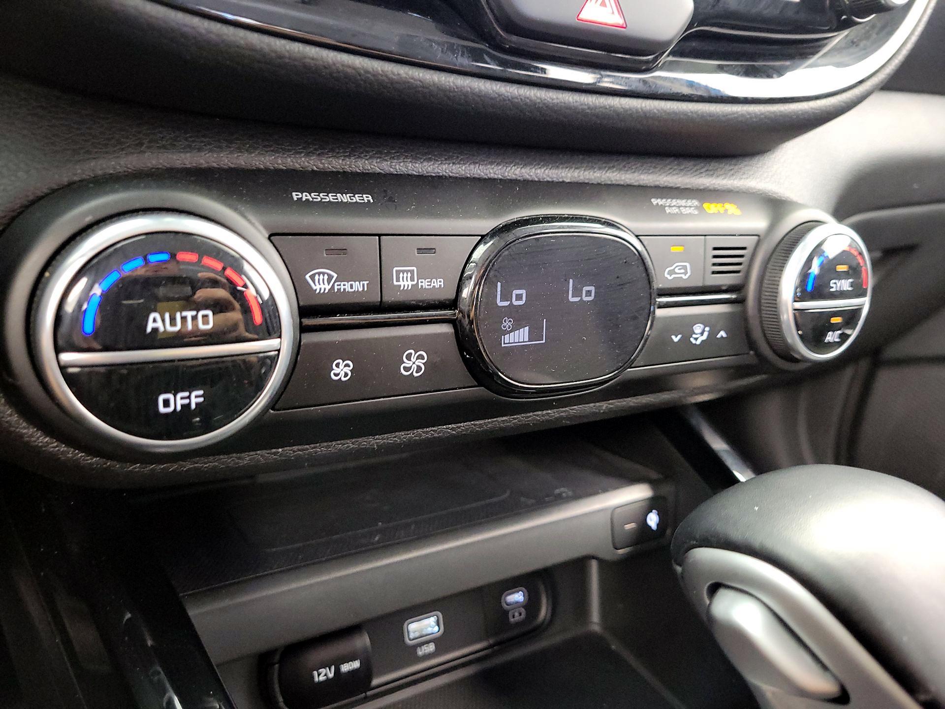 Thumbnail: 2023 Kia Soul - 17