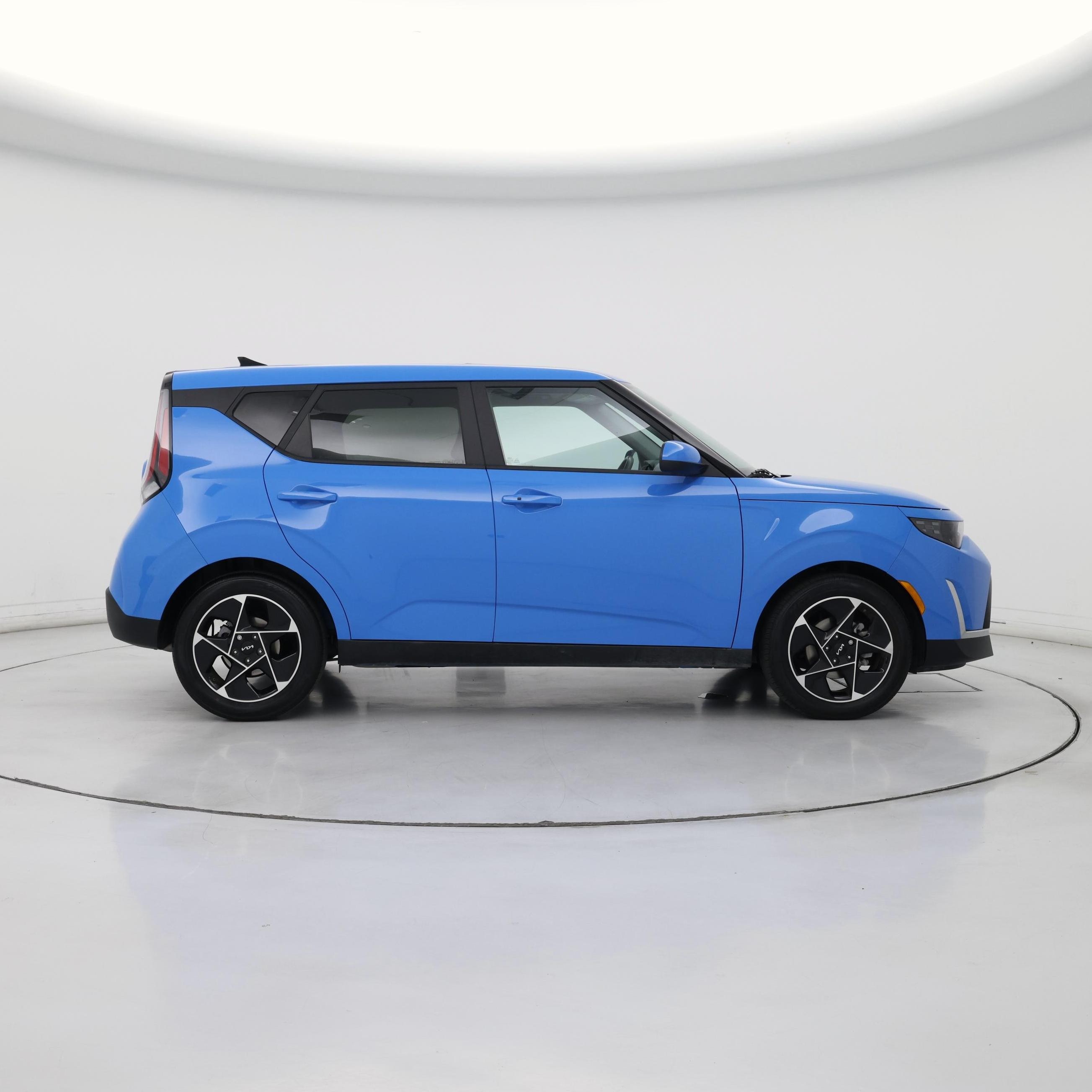 Thumbnail: 2023 Kia Soul - 7