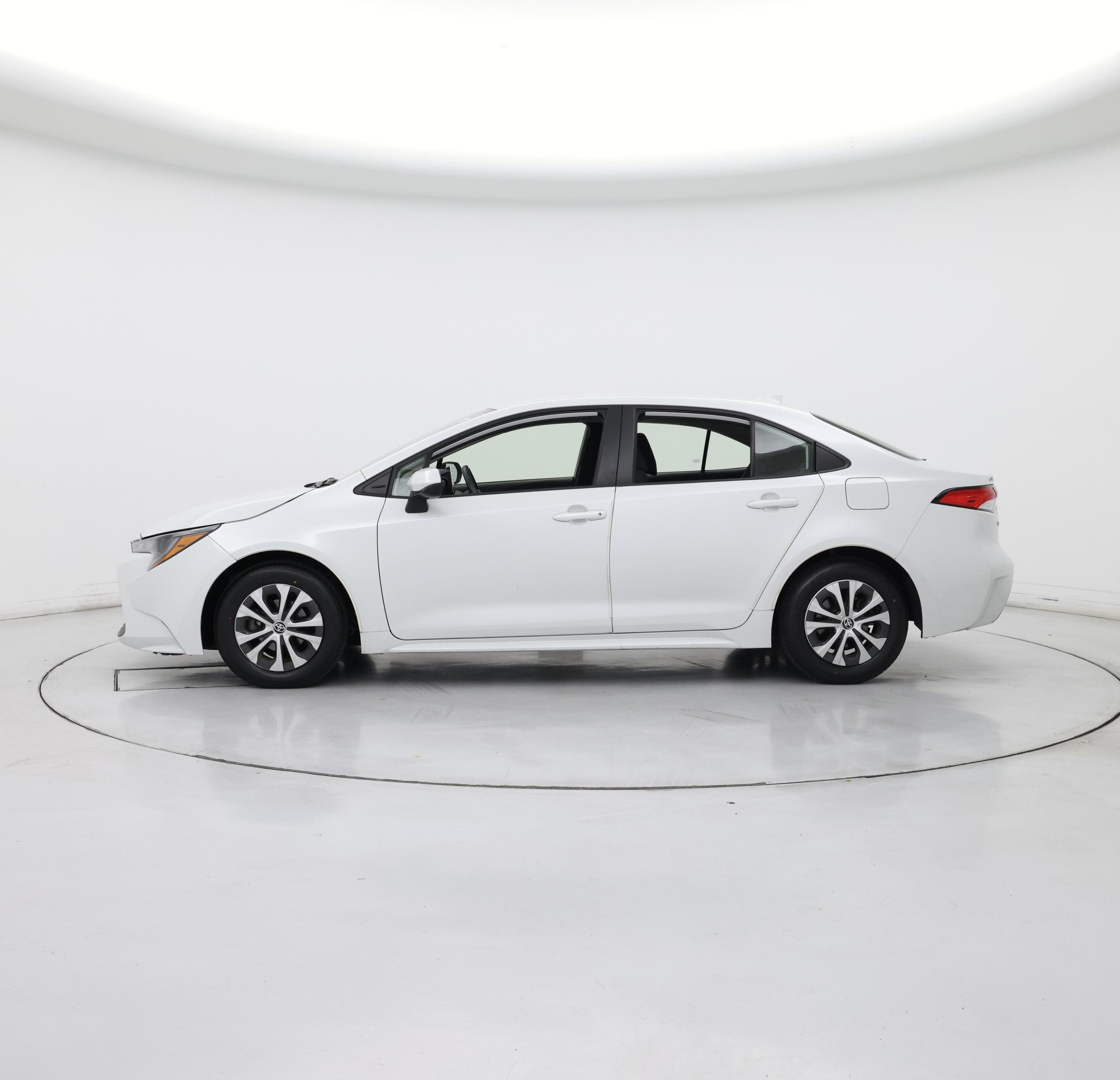 Thumbnail: 2022 Toyota Corolla - 3