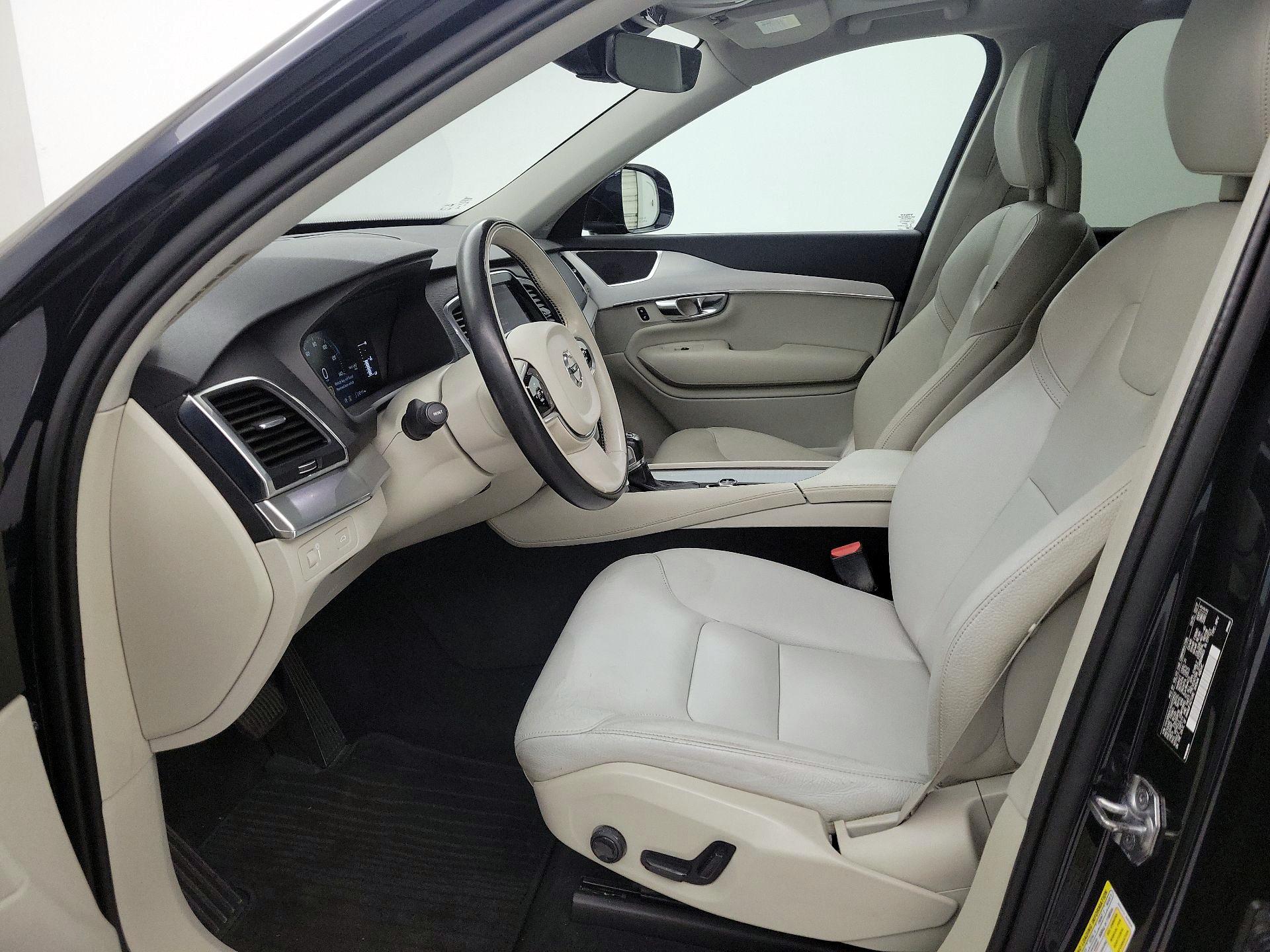 Thumbnail: 2017 Volvo XC90 - 9