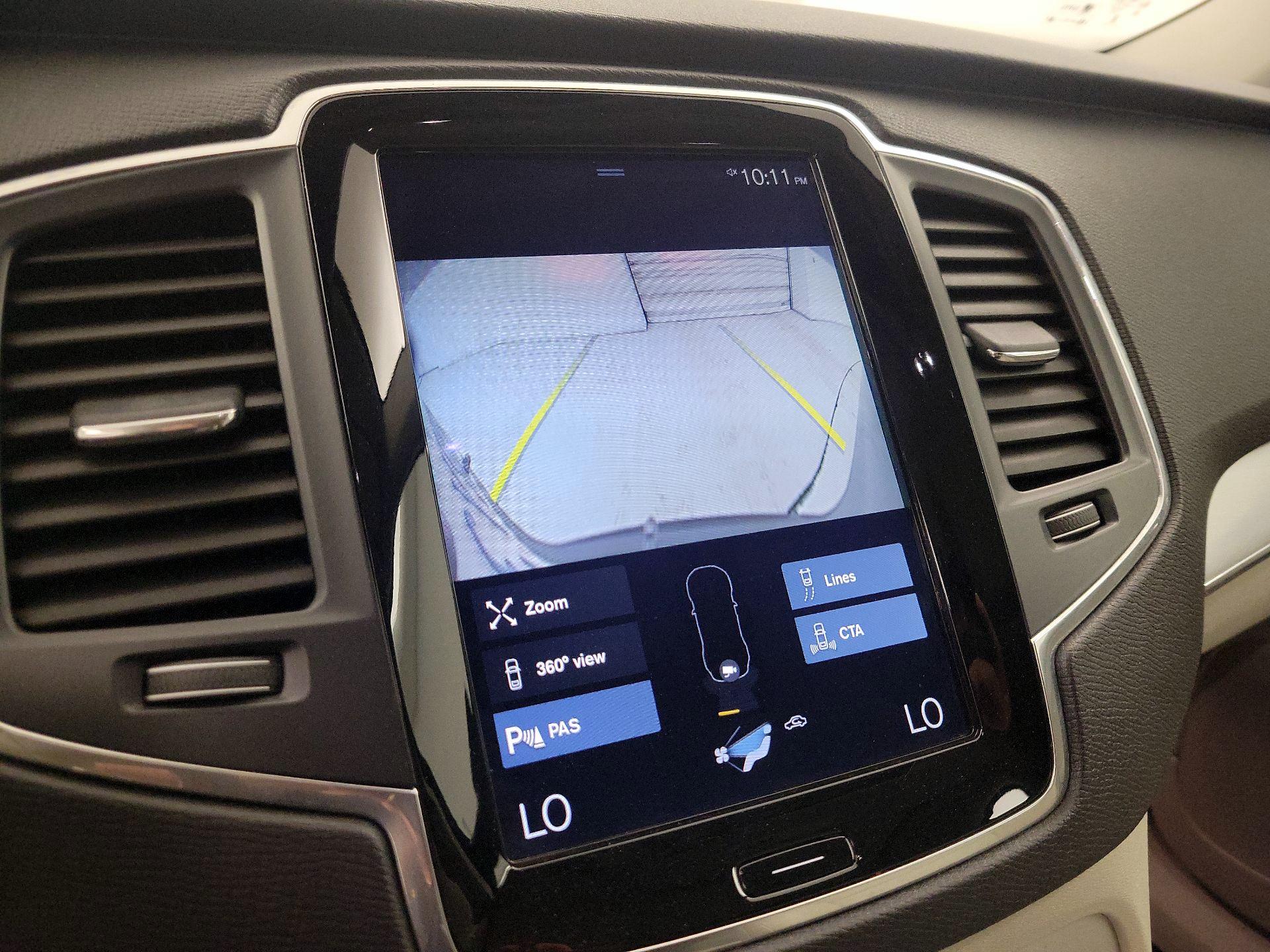Thumbnail: 2017 Volvo XC90 - 12