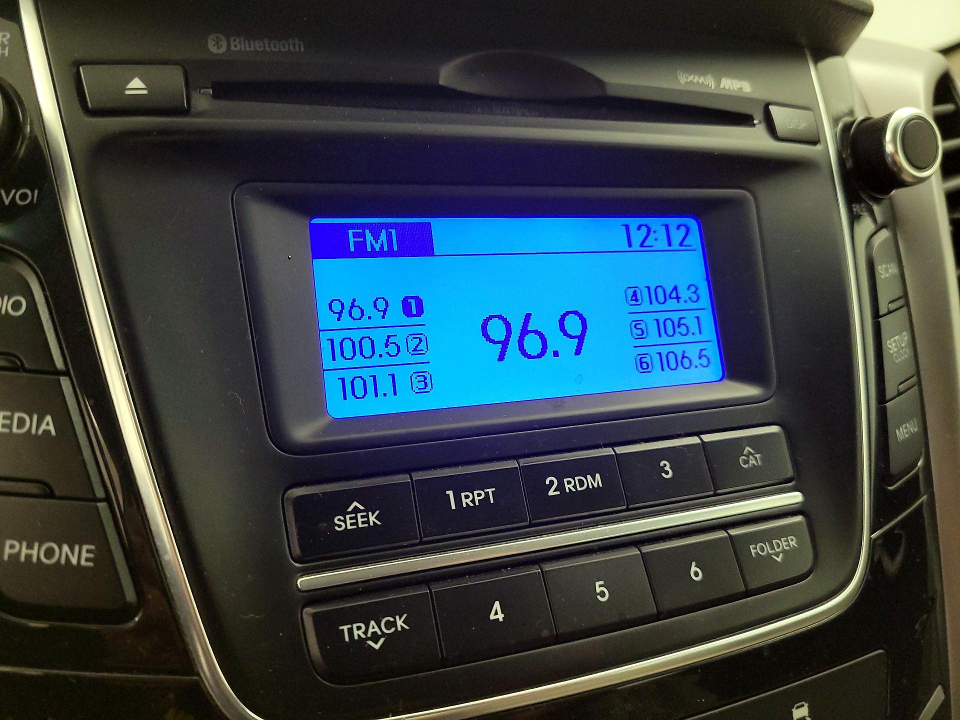 Thumbnail: 2013 Hyundai Elantra - 14