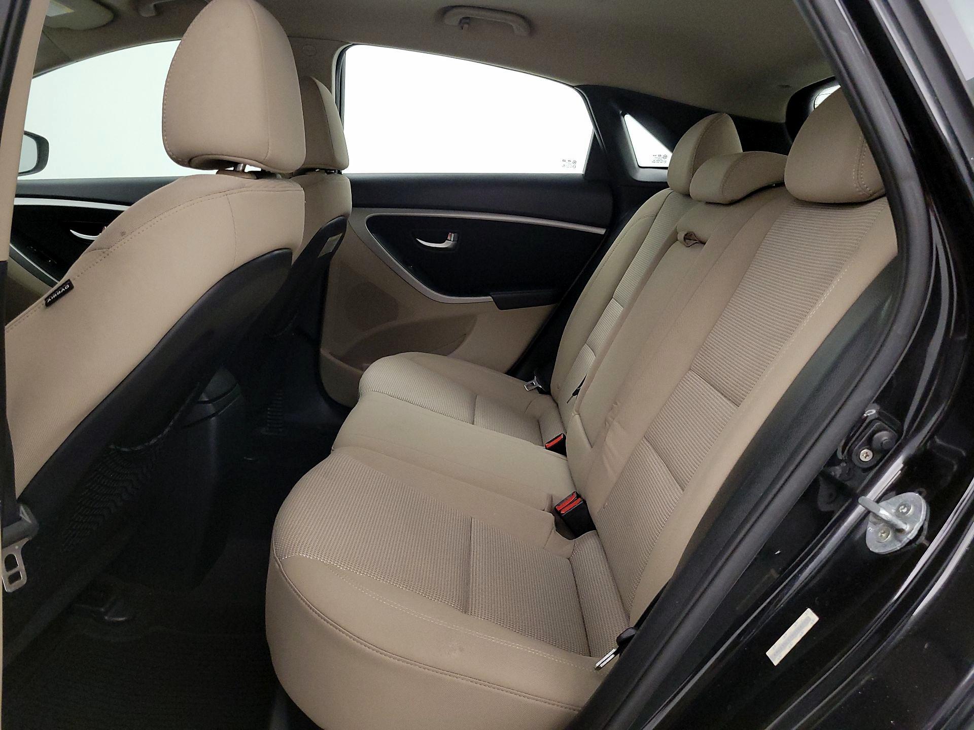 Thumbnail: 2013 Hyundai Elantra - 17