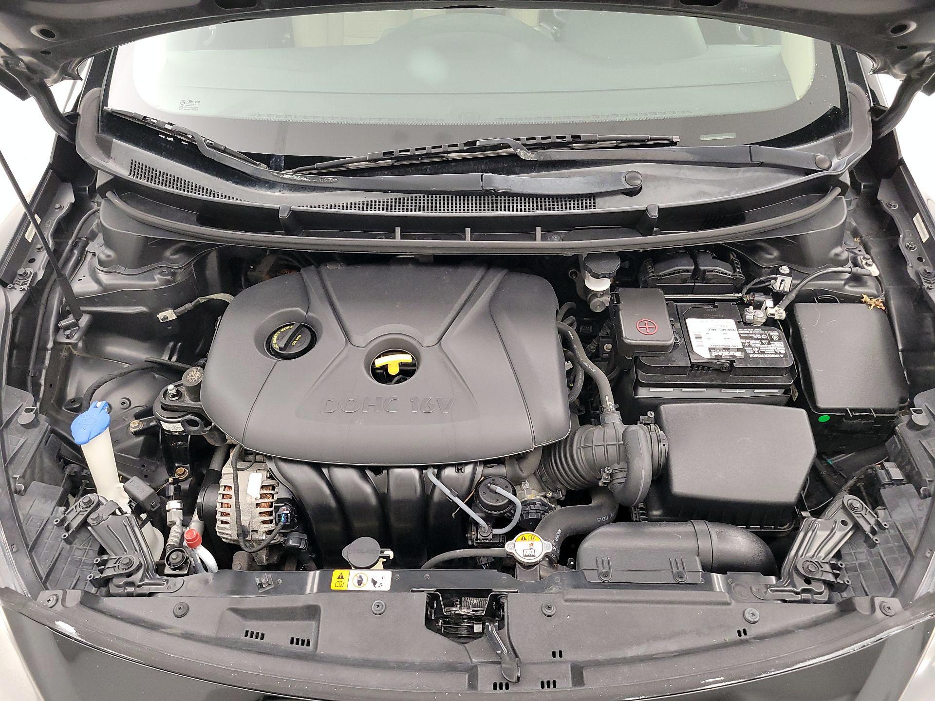 Thumbnail: 2013 Hyundai Elantra - 19