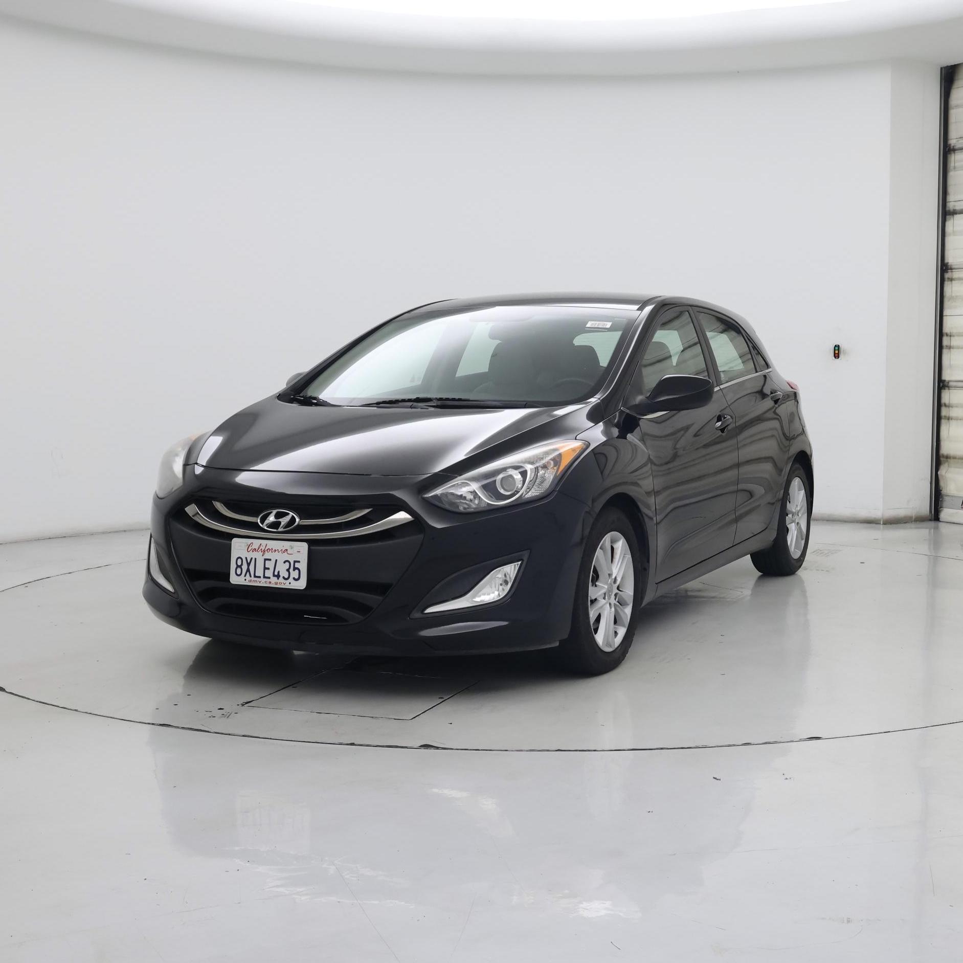 Thumbnail: 2013 Hyundai Elantra - 4