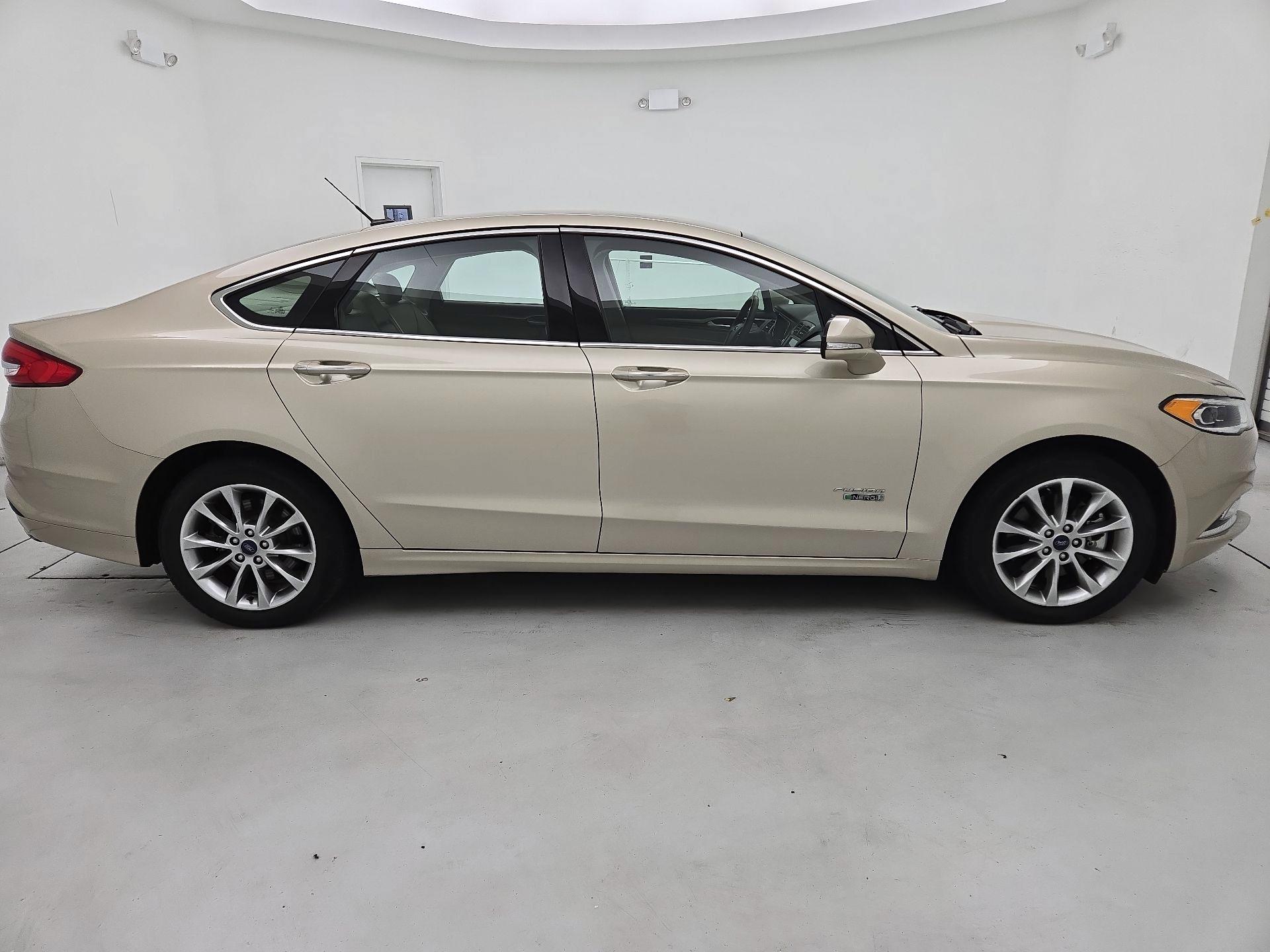 Thumbnail: 2017 Ford Fusion - 4