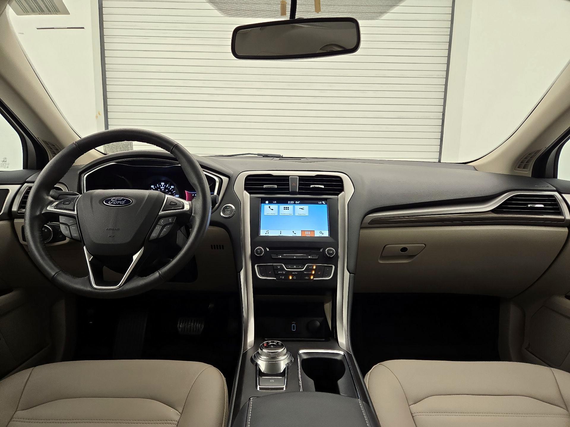 Thumbnail: 2017 Ford Fusion - 8