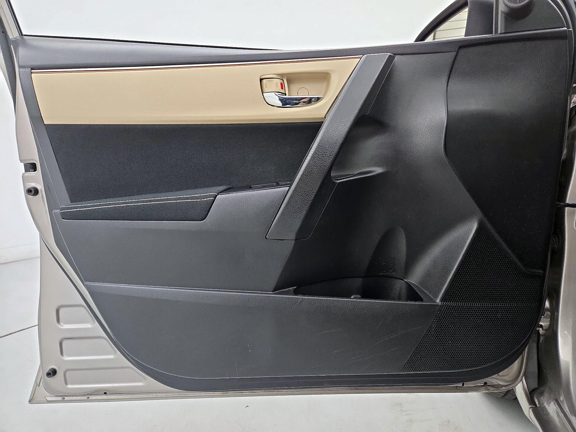 Thumbnail: 2014 Toyota Corolla - 12