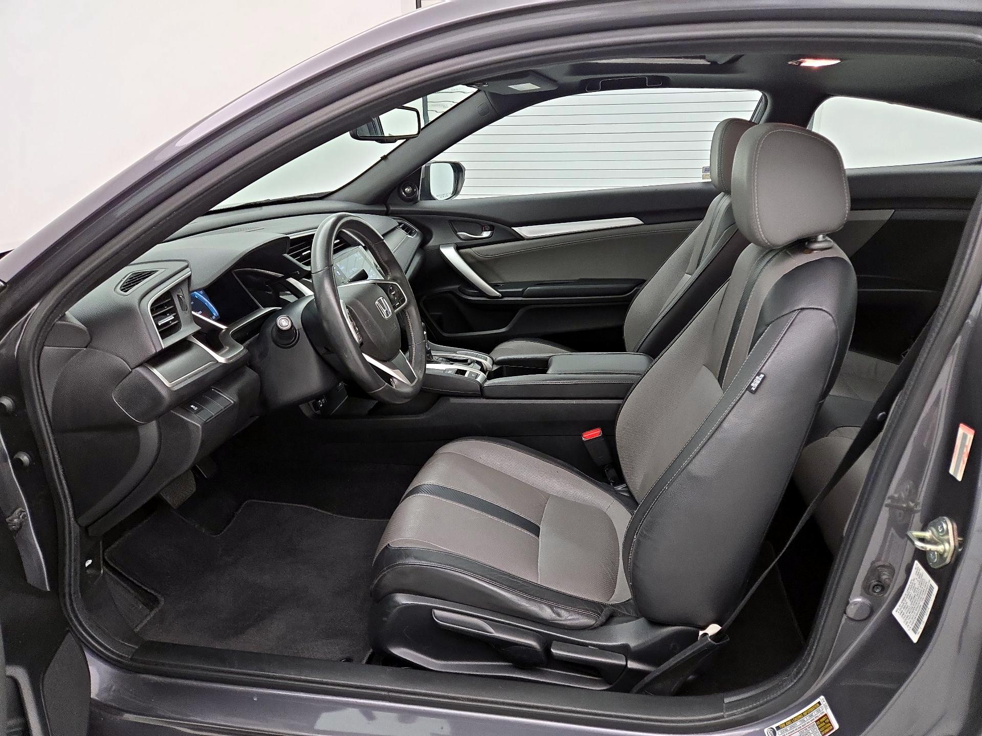 Thumbnail: 2016 Honda Civic - 11