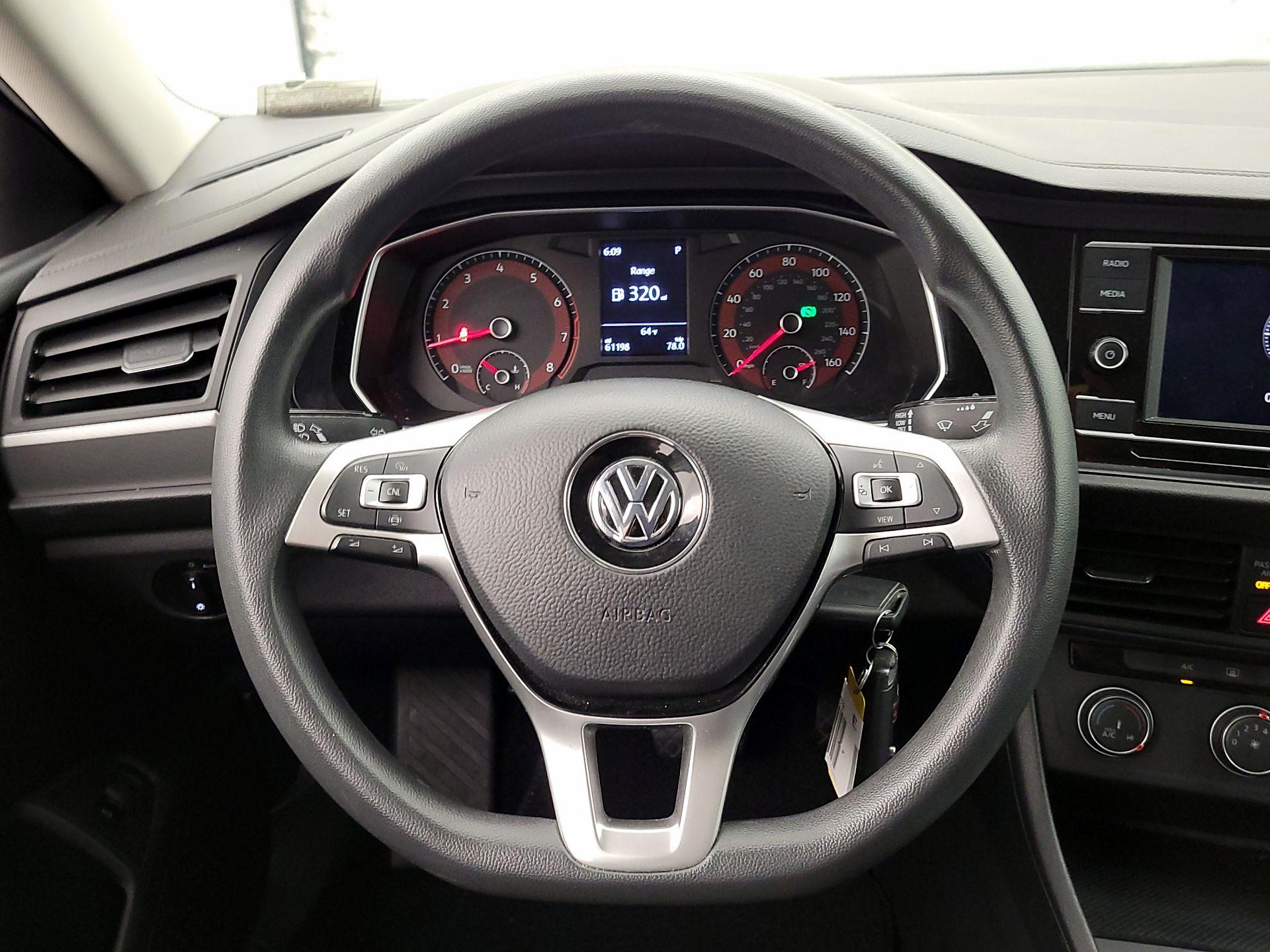Thumbnail: 2020 Volkswagen Jetta - 10