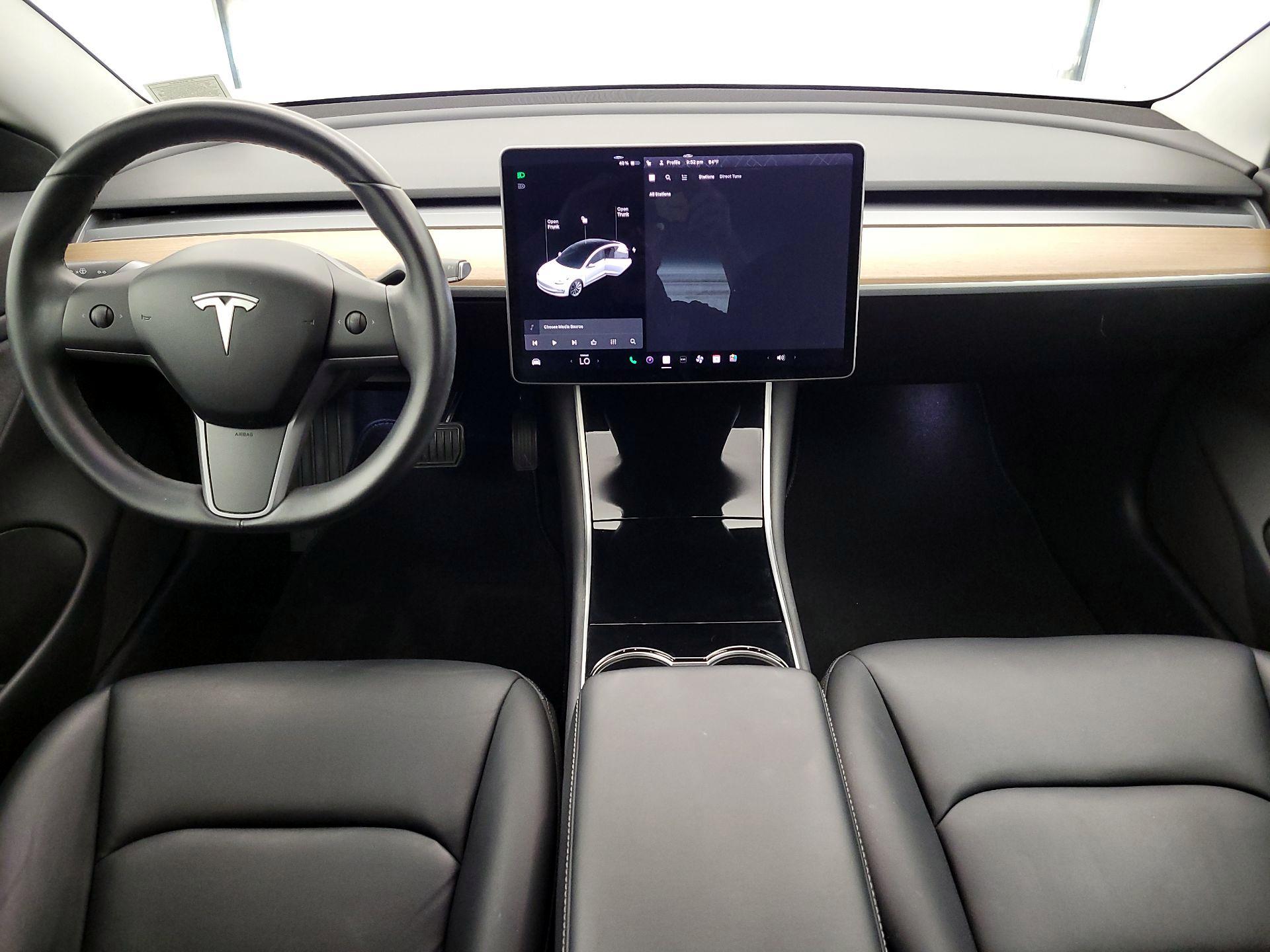 Thumbnail: 2018 Tesla Model 3 - 9