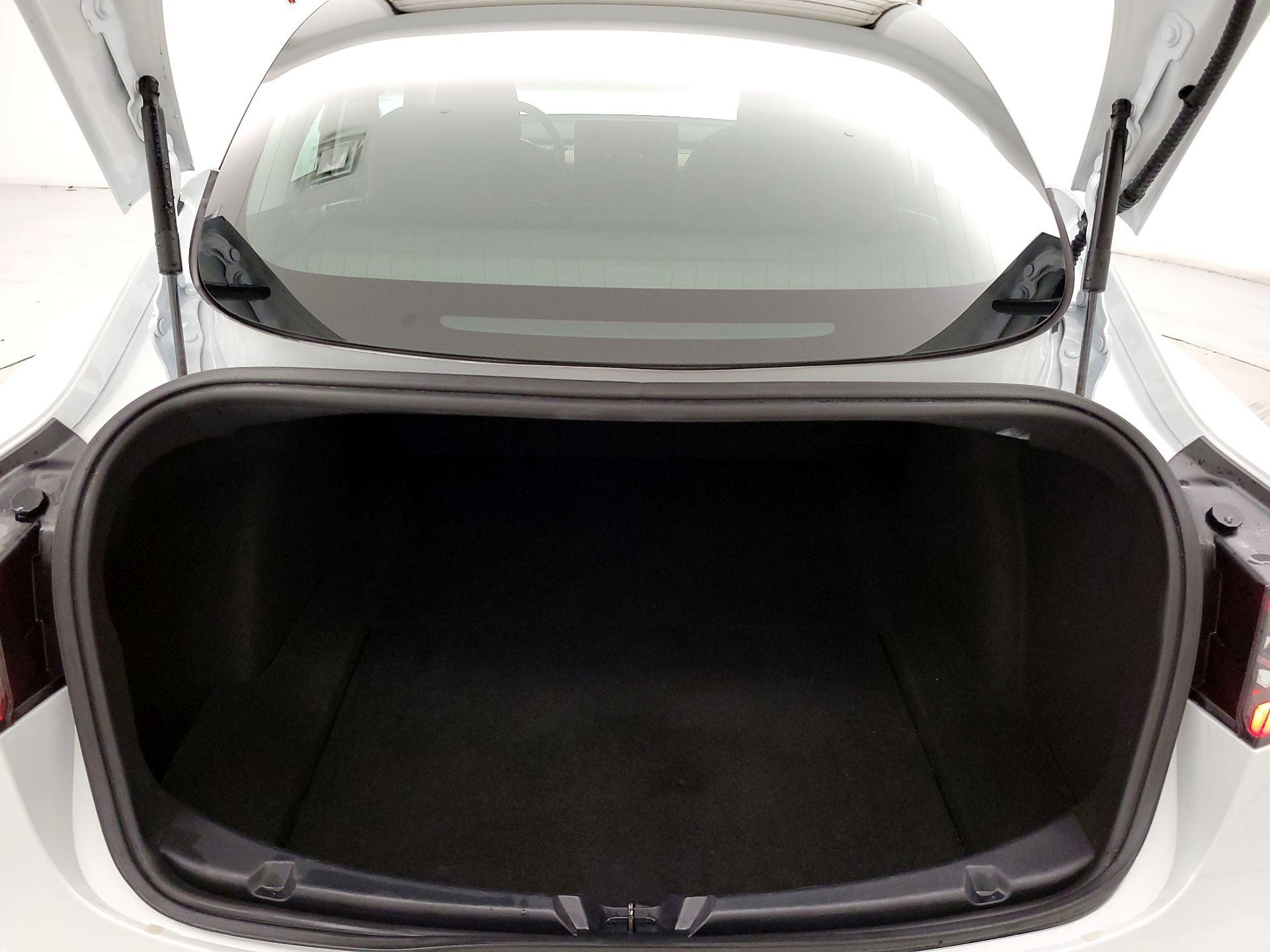 Thumbnail: 2018 Tesla Model 3 - 18