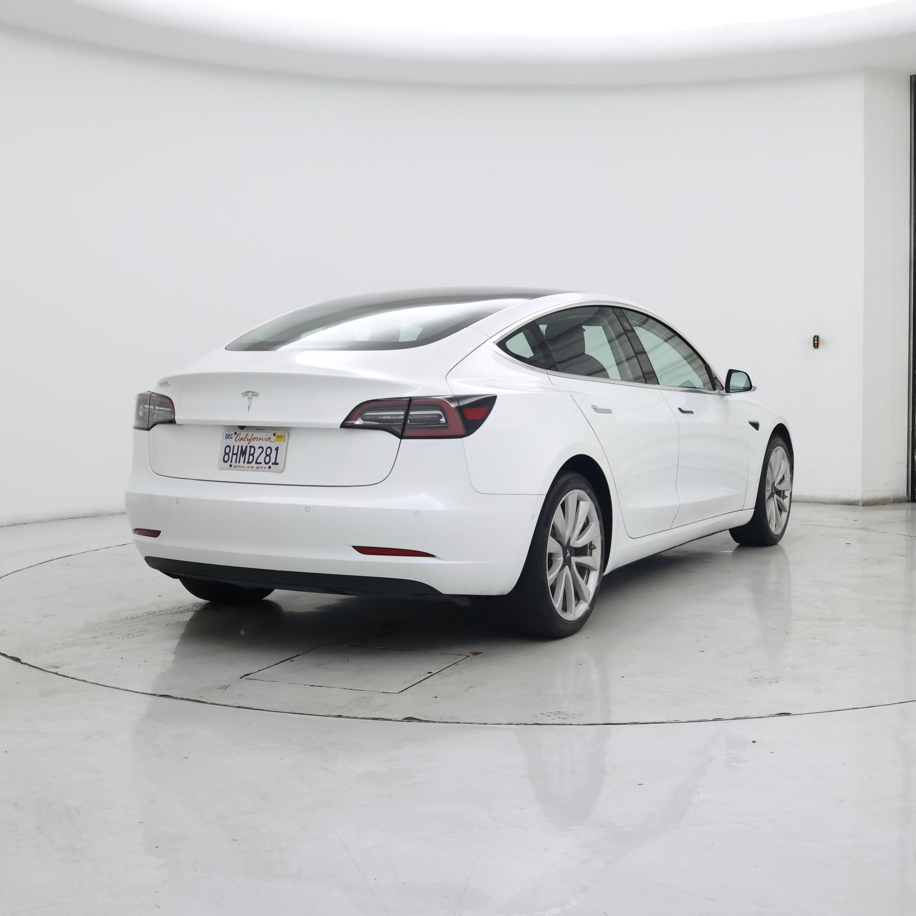 Thumbnail: 2018 Tesla Model 3 - 8