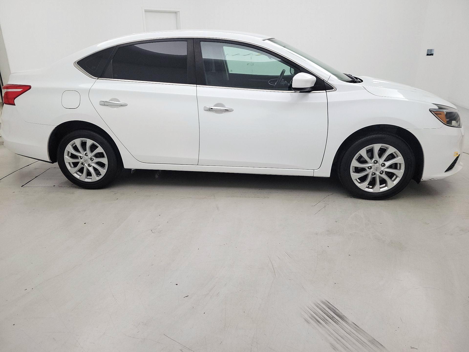 Thumbnail: 2018 Nissan Sentra - 4