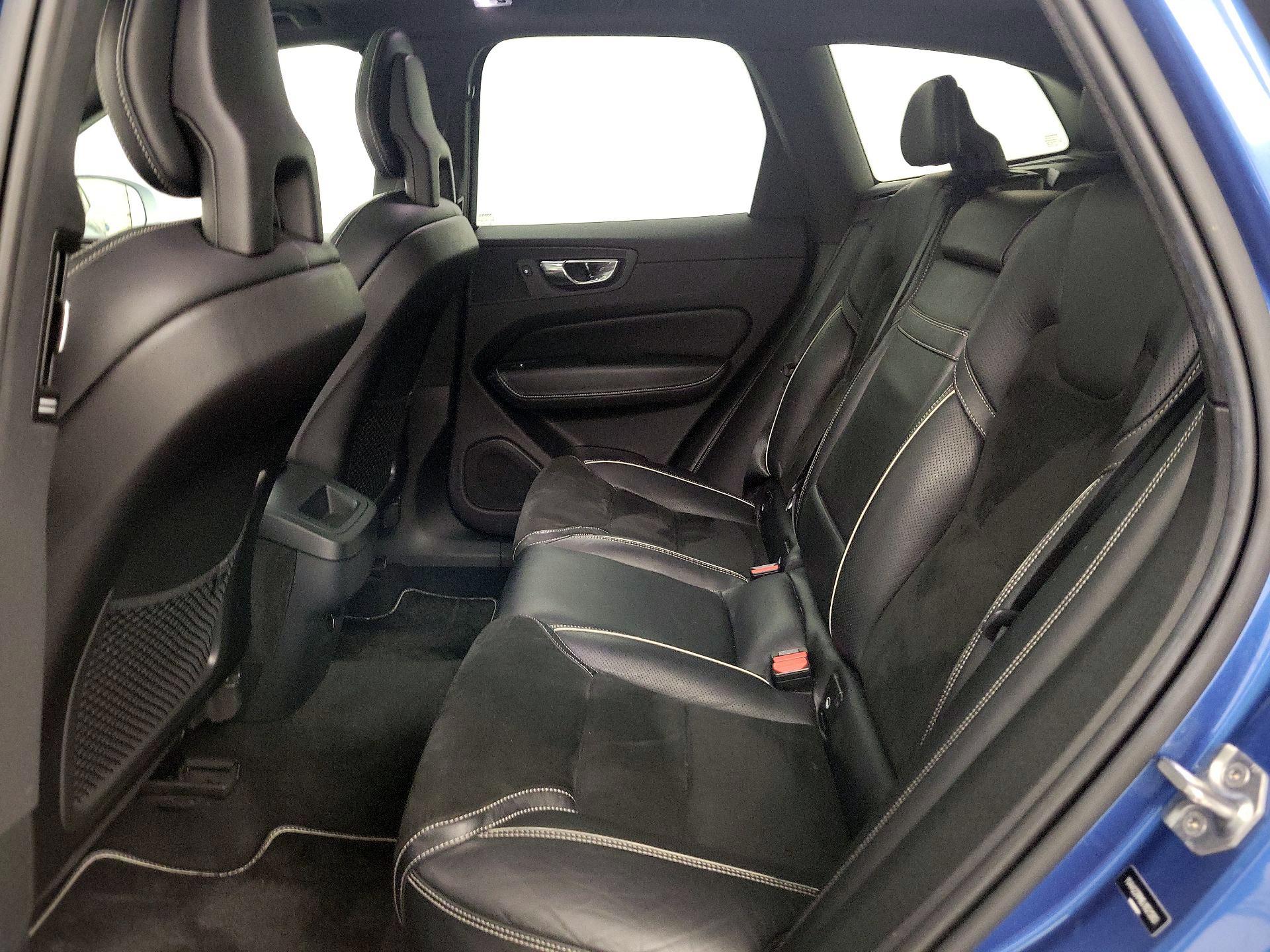Thumbnail: 2018 Volvo XC60 - 19