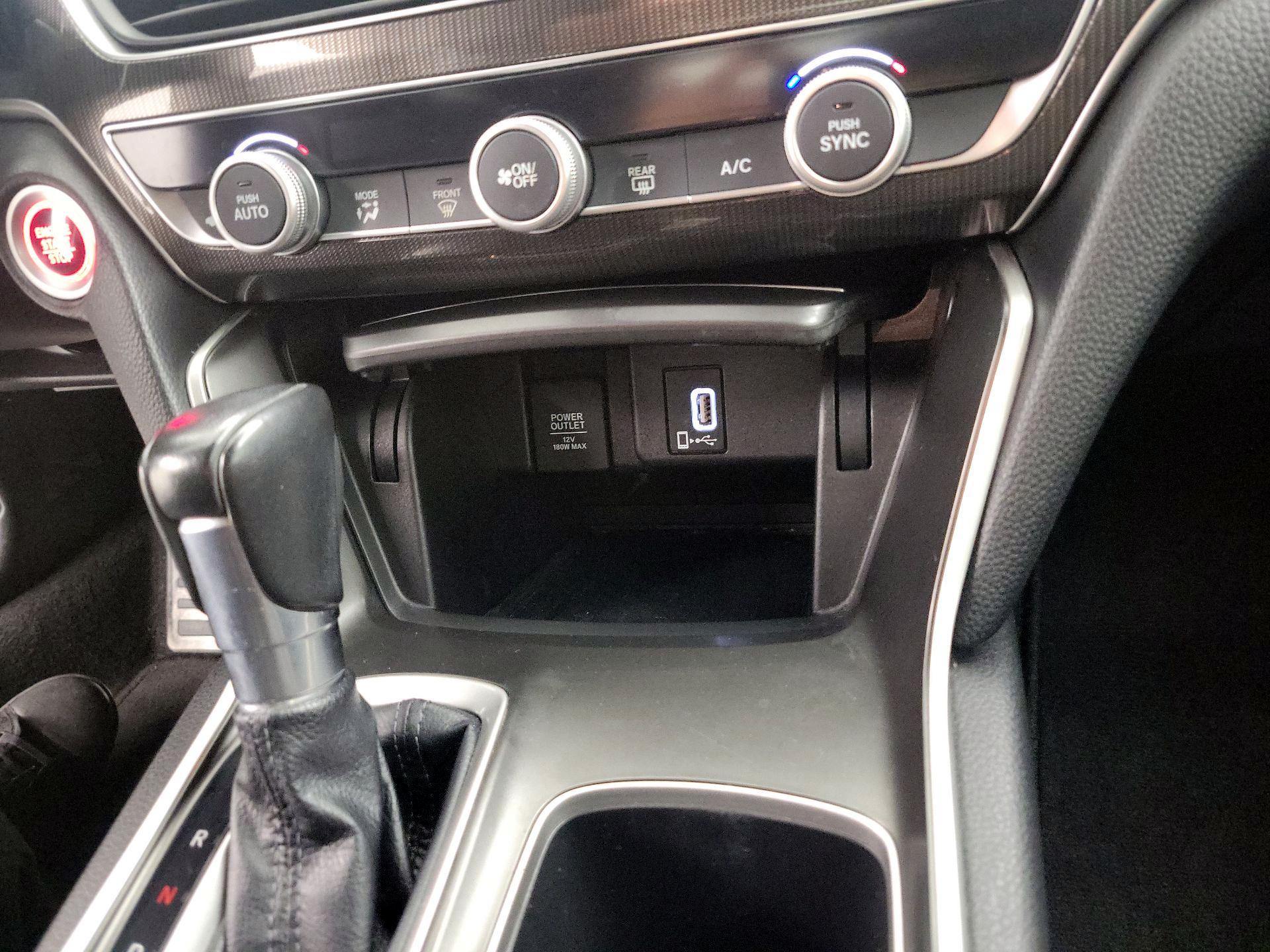 Thumbnail: 2018 Honda Accord - 16