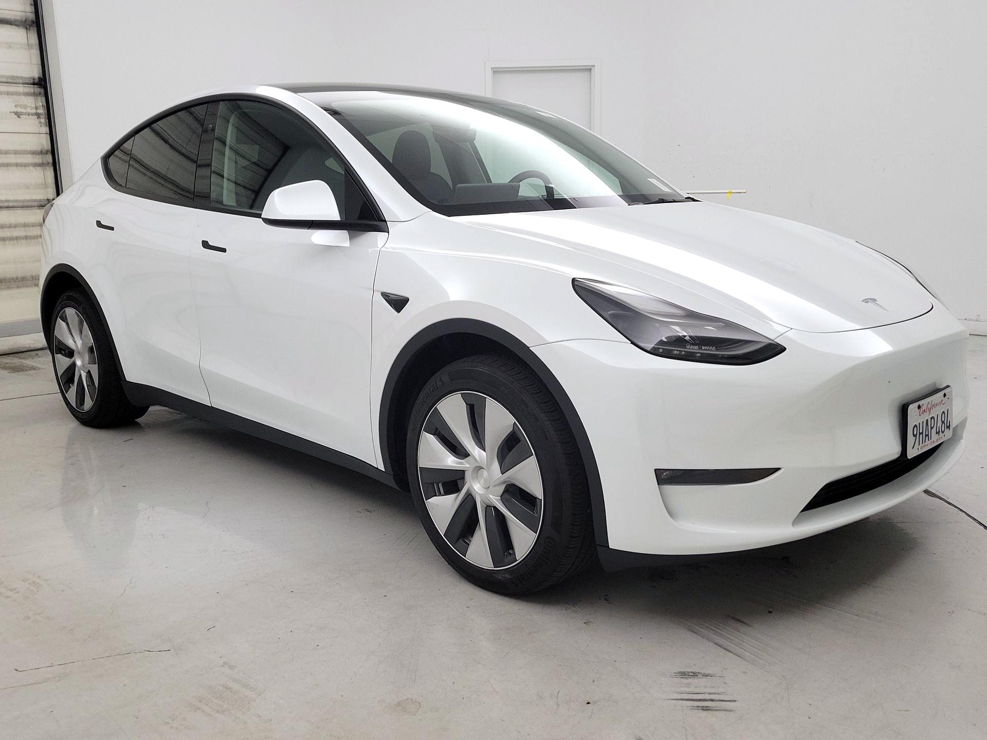 Thumbnail: 2023 Tesla Model Y - 1