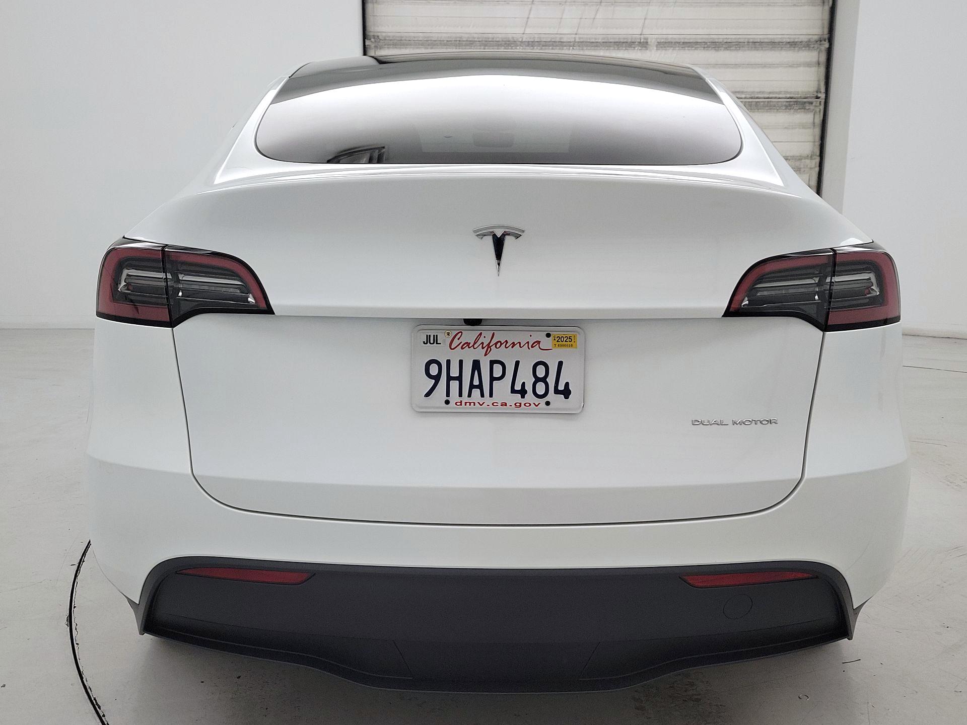 Thumbnail: 2023 Tesla Model Y - 6