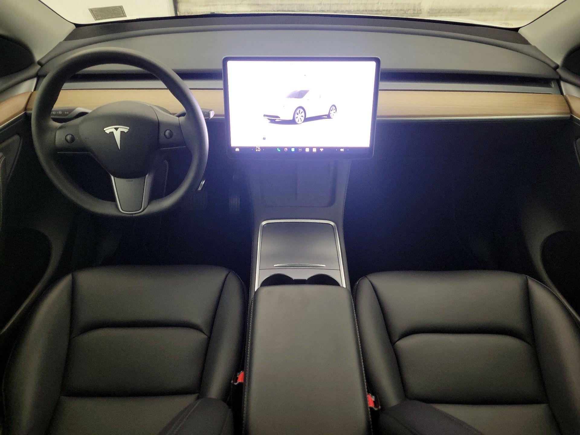 Thumbnail: 2023 Tesla Model Y - 8