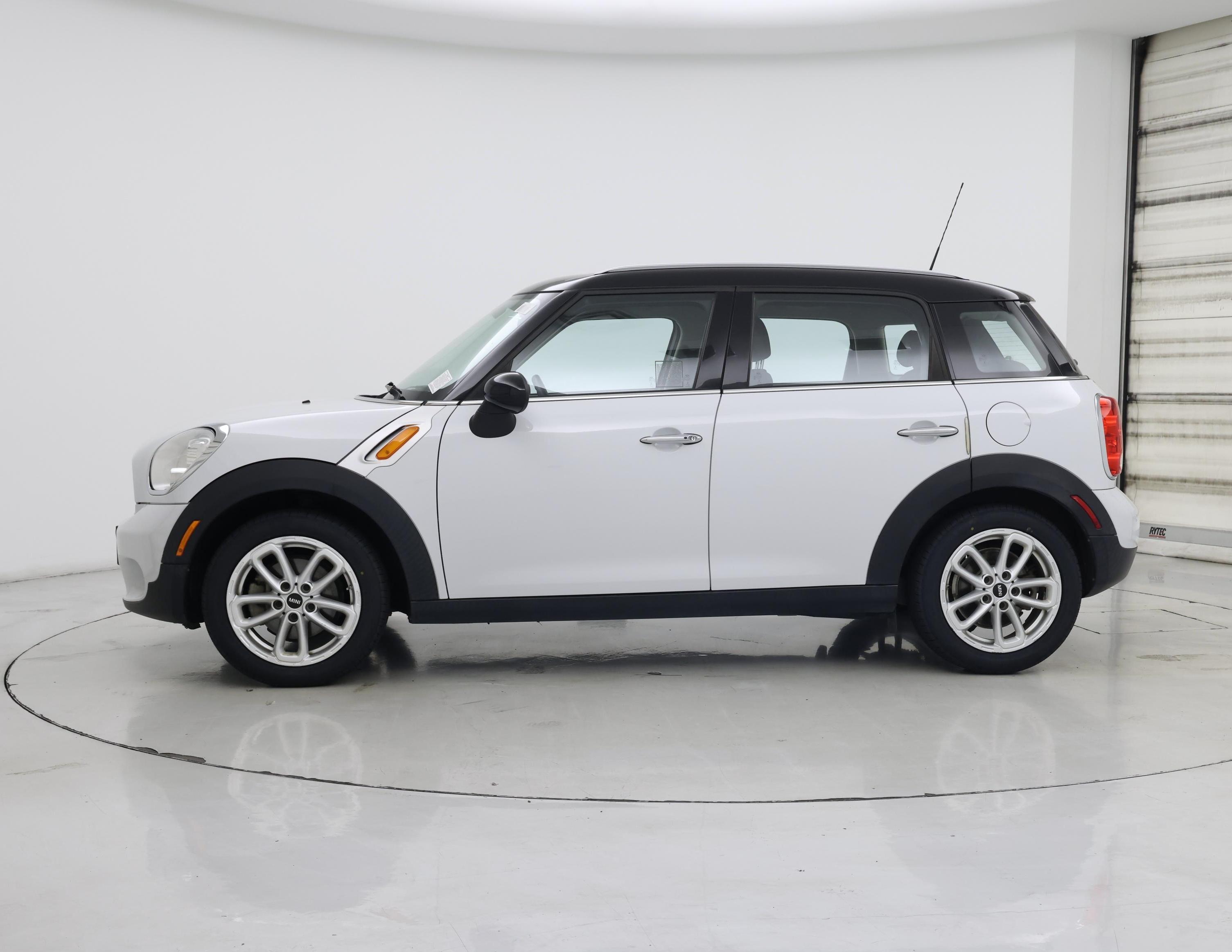 Thumbnail: 2015 MINI Cooper Countryman - 3