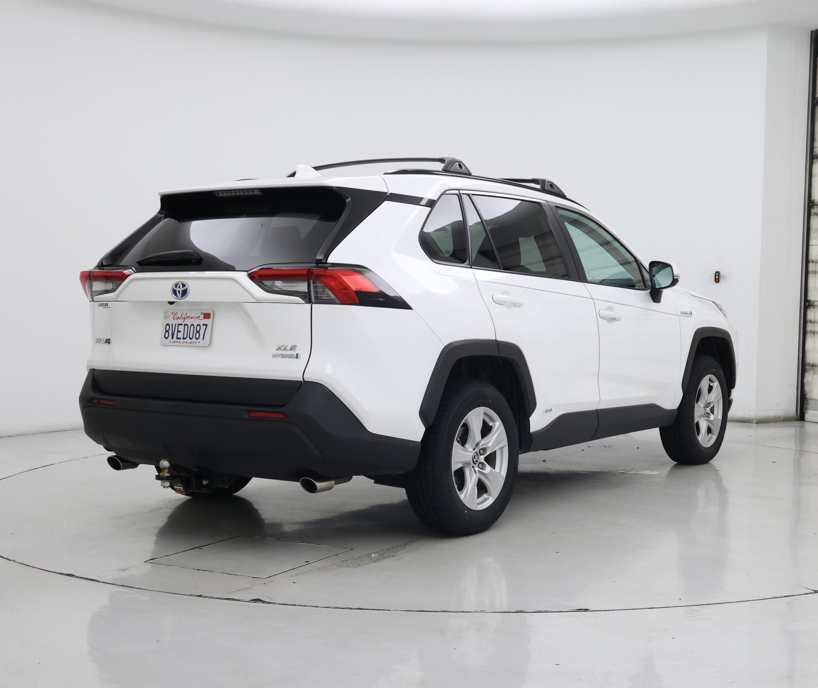 Thumbnail: 2021 Toyota RAV4 - 8