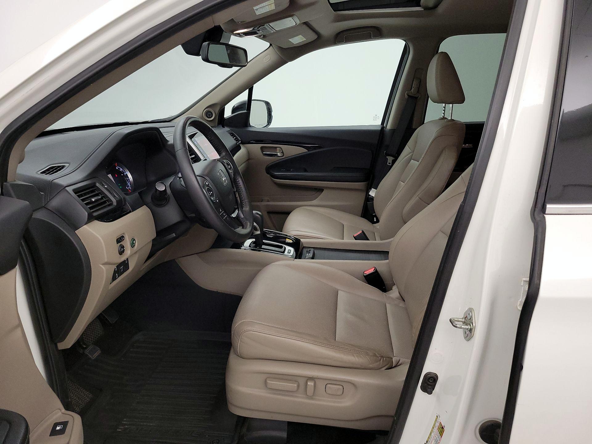 Thumbnail: 2019 Honda Ridgeline - 11