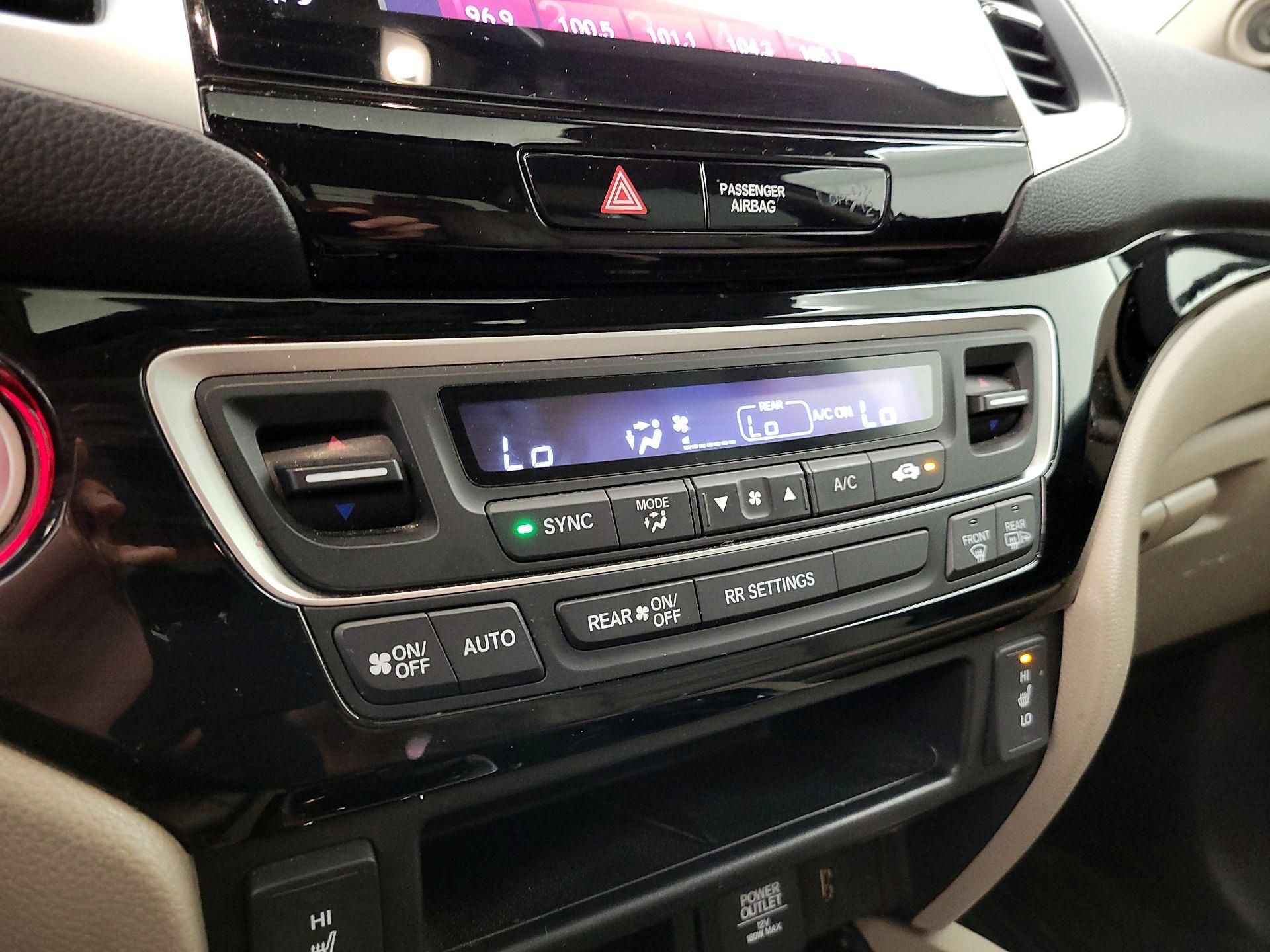 Thumbnail: 2019 Honda Ridgeline - 16