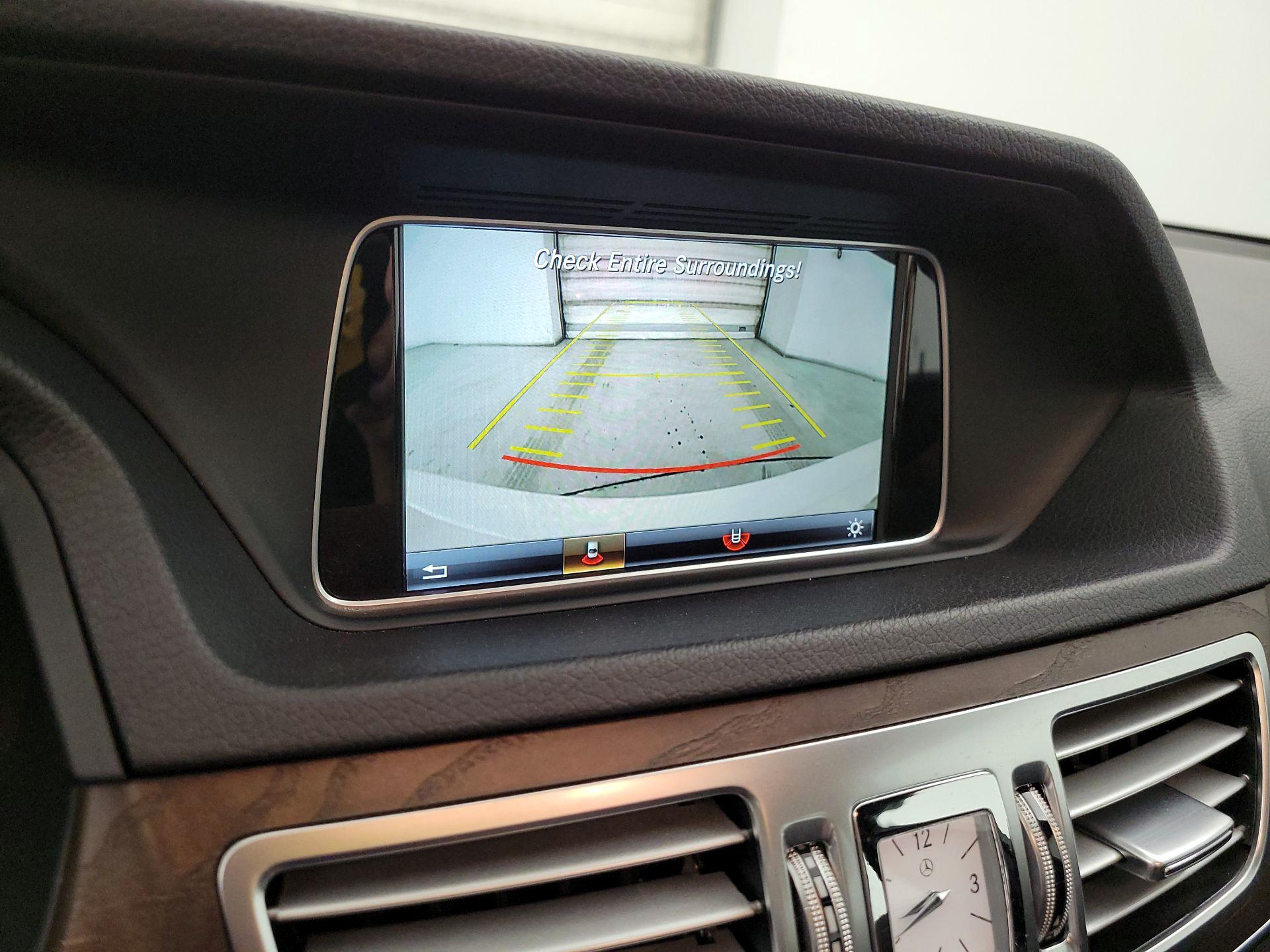 Thumbnail: 2016 Mercedes-Benz E-Class - 13