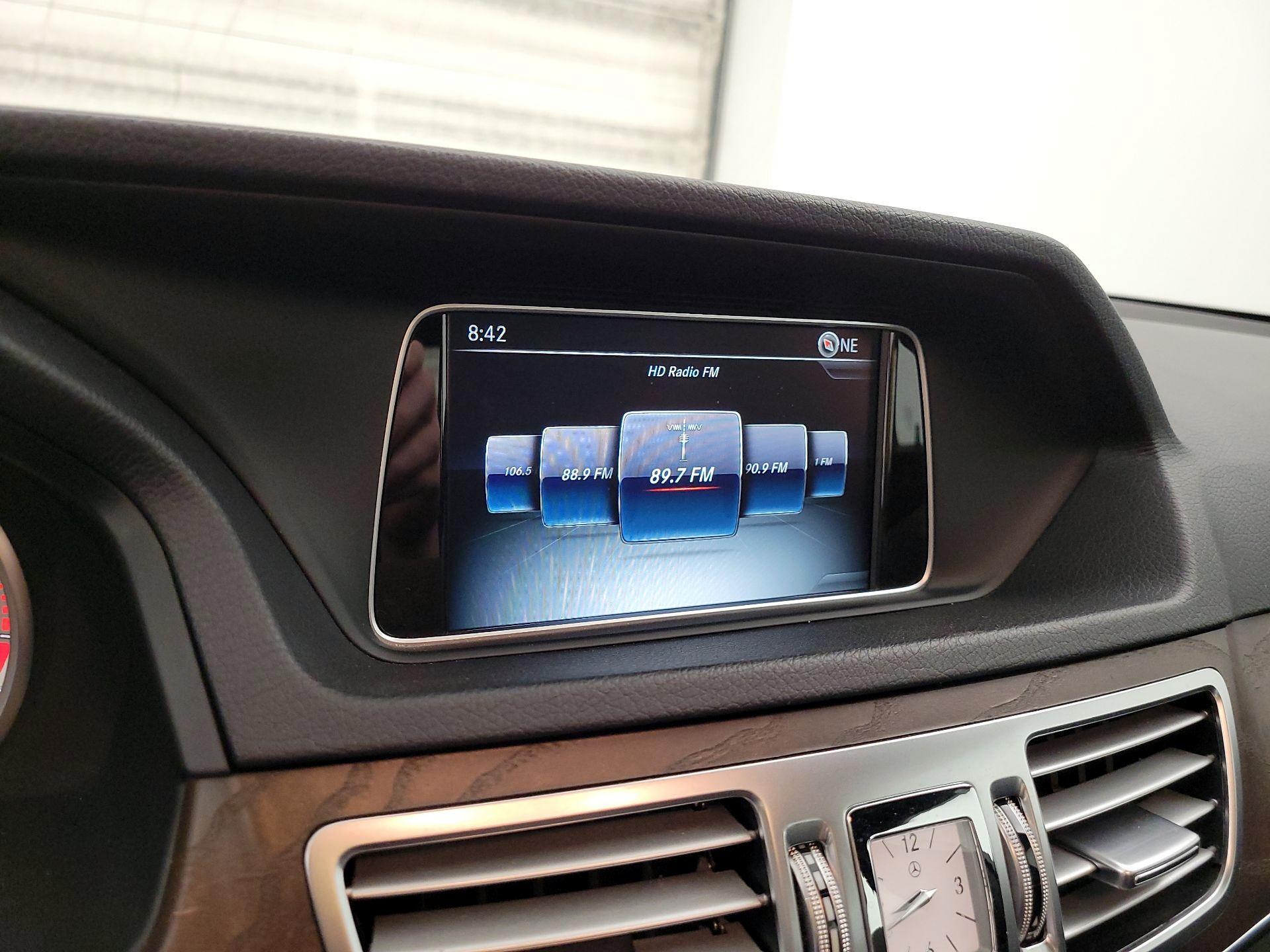 Thumbnail: 2016 Mercedes-Benz E-Class - 14