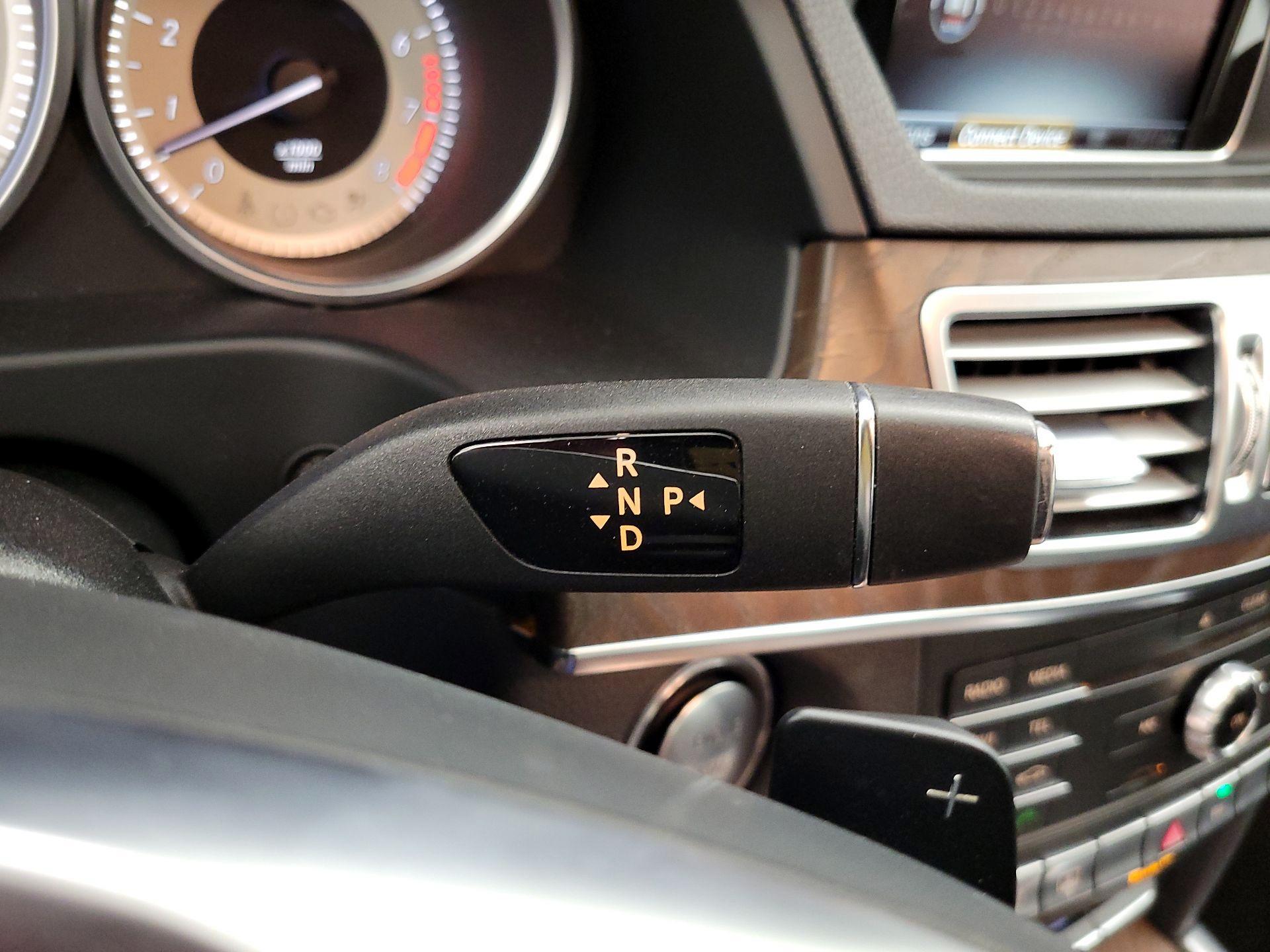 Thumbnail: 2016 Mercedes-Benz E-Class - 16