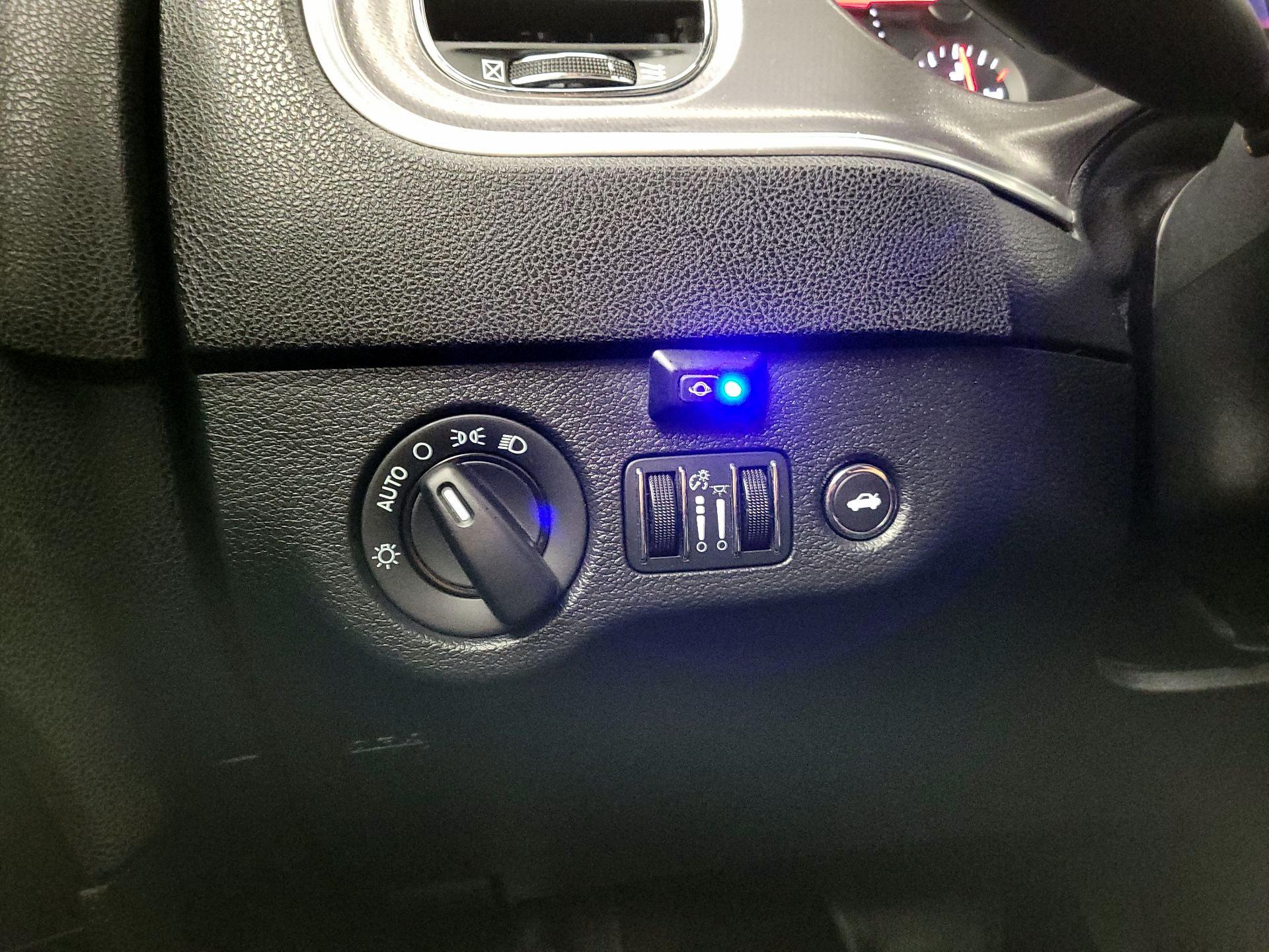 Thumbnail: 2014 Dodge Charger - 13