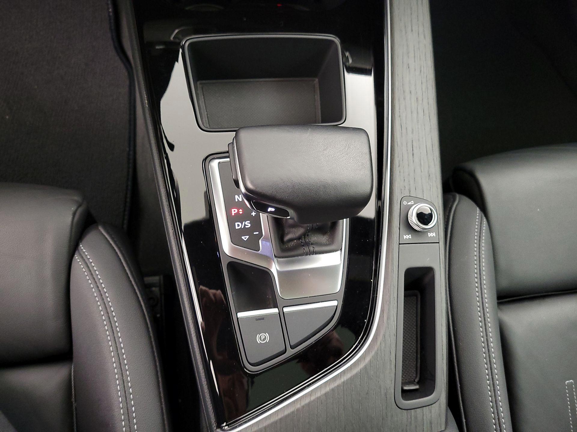 Thumbnail: 2021 Audi A4 - 16