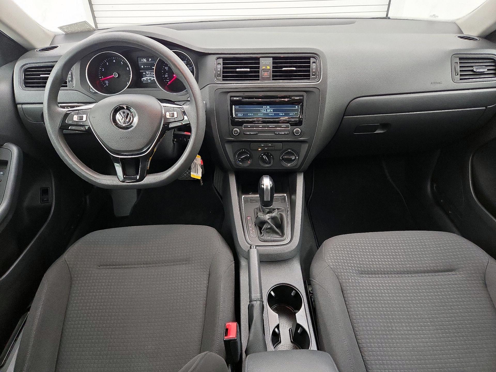 Thumbnail: 2015 Volkswagen Jetta - 8