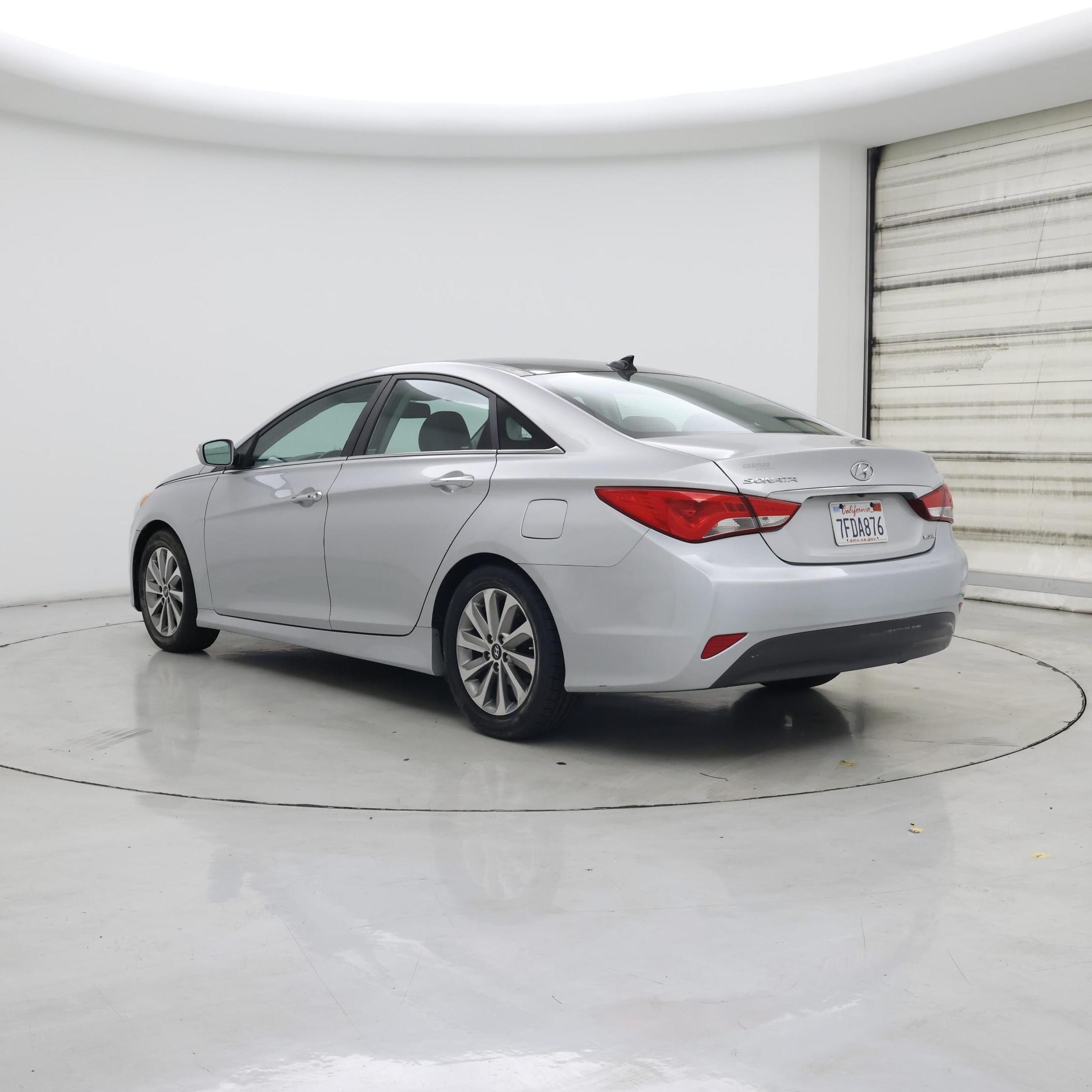 Thumbnail: 2014 Hyundai Sonata - 2