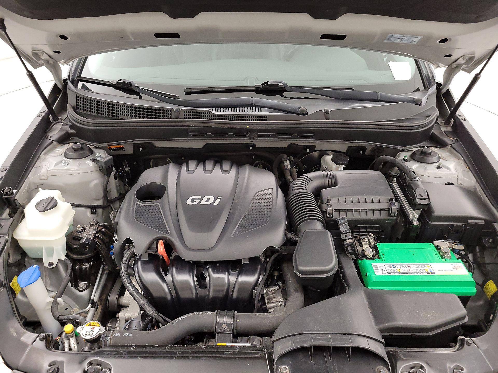 Thumbnail: 2014 Hyundai Sonata - 19